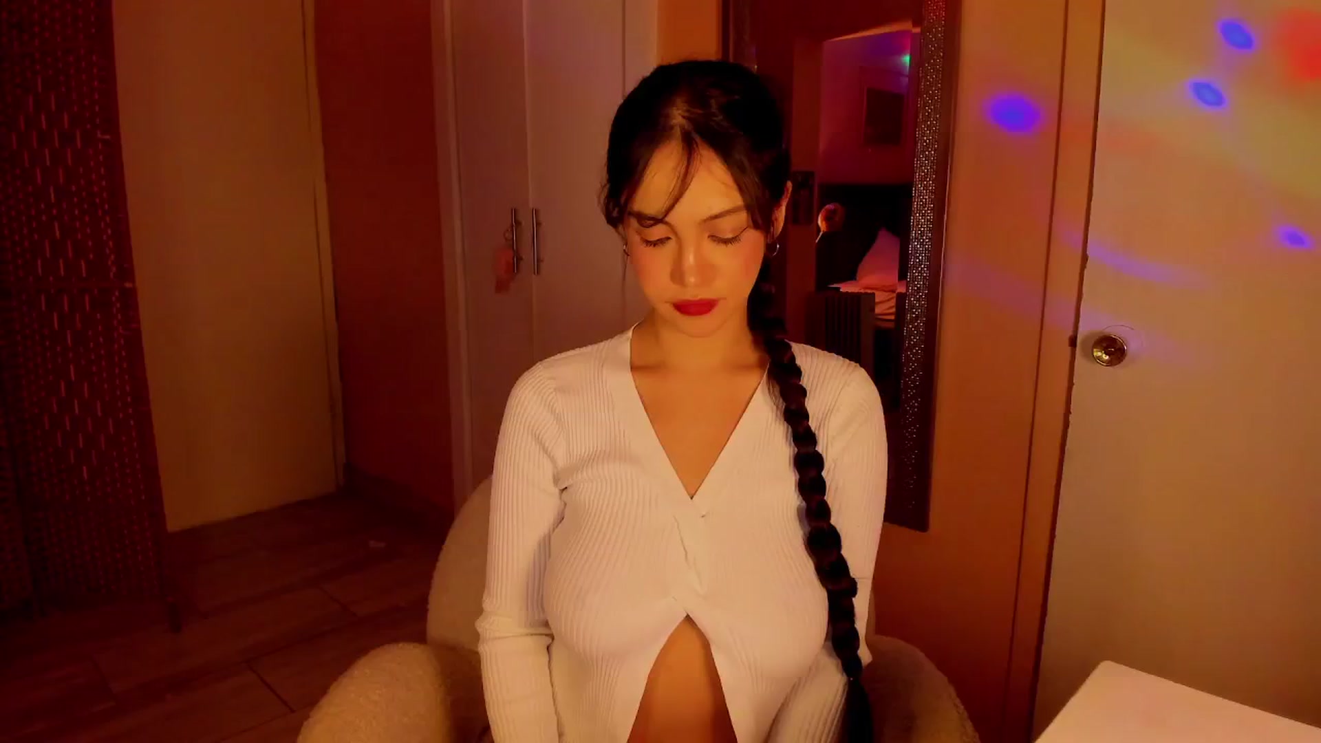 Gallery image thumbnail from Alicee199's myfreecams stream on, 01/25/2026, 09:58 image 6 of 20