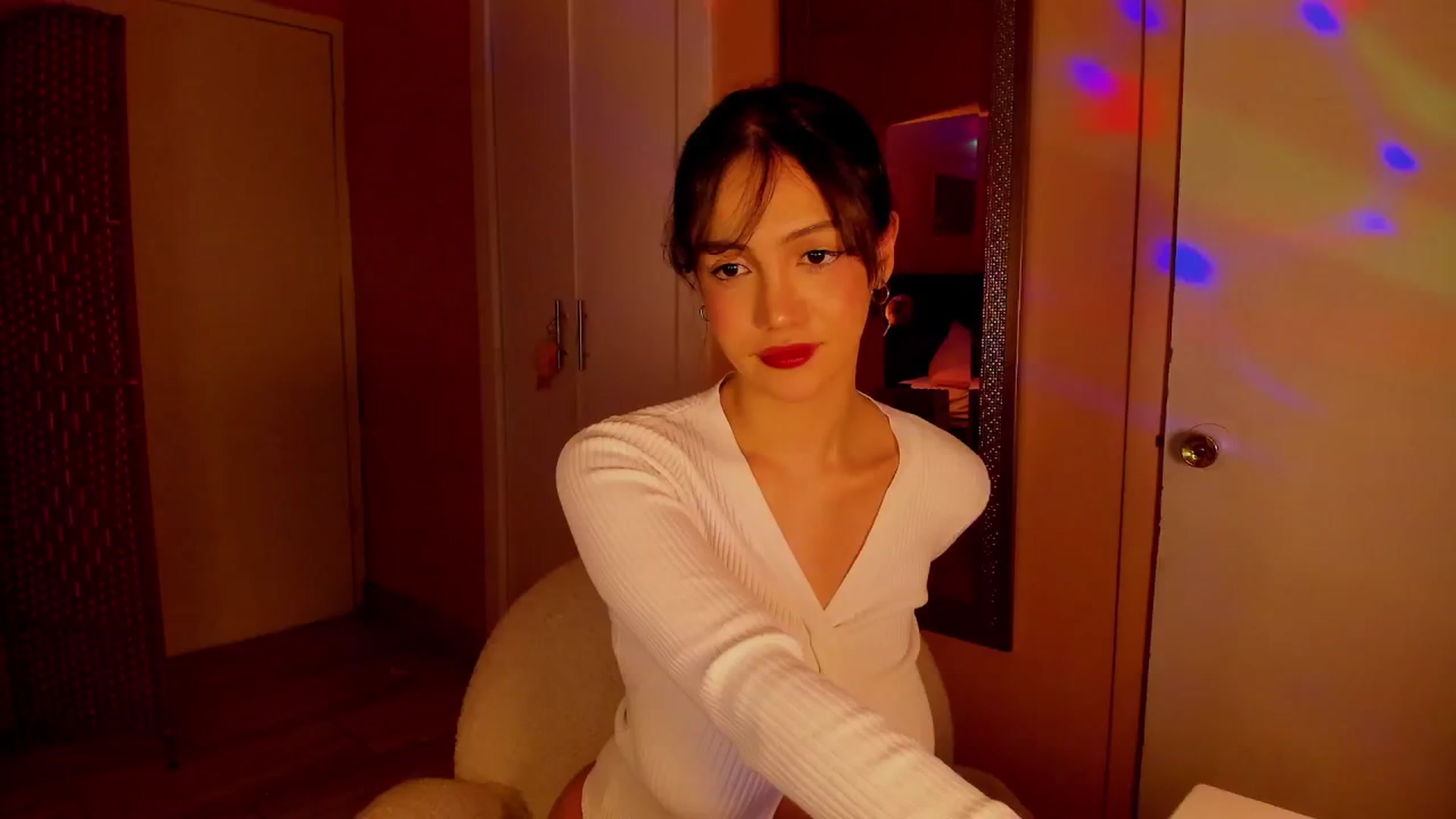Gallery image thumbnail from Alicee199's myfreecams stream on, 01/25/2026, 09:58 image 13 of 20