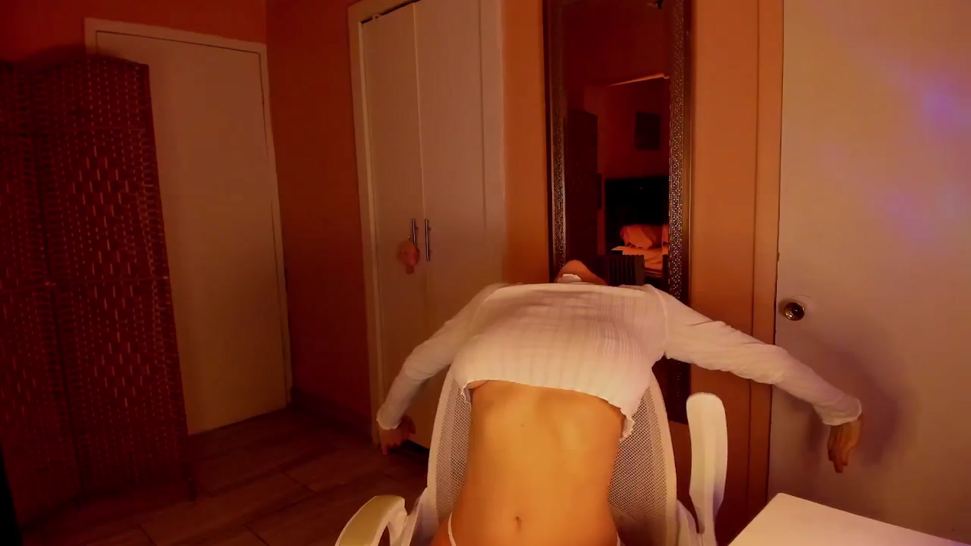 Gallery image thumbnail from Alicee199's myfreecams stream on, 02/18/2026, 09:38 image 7 of 20