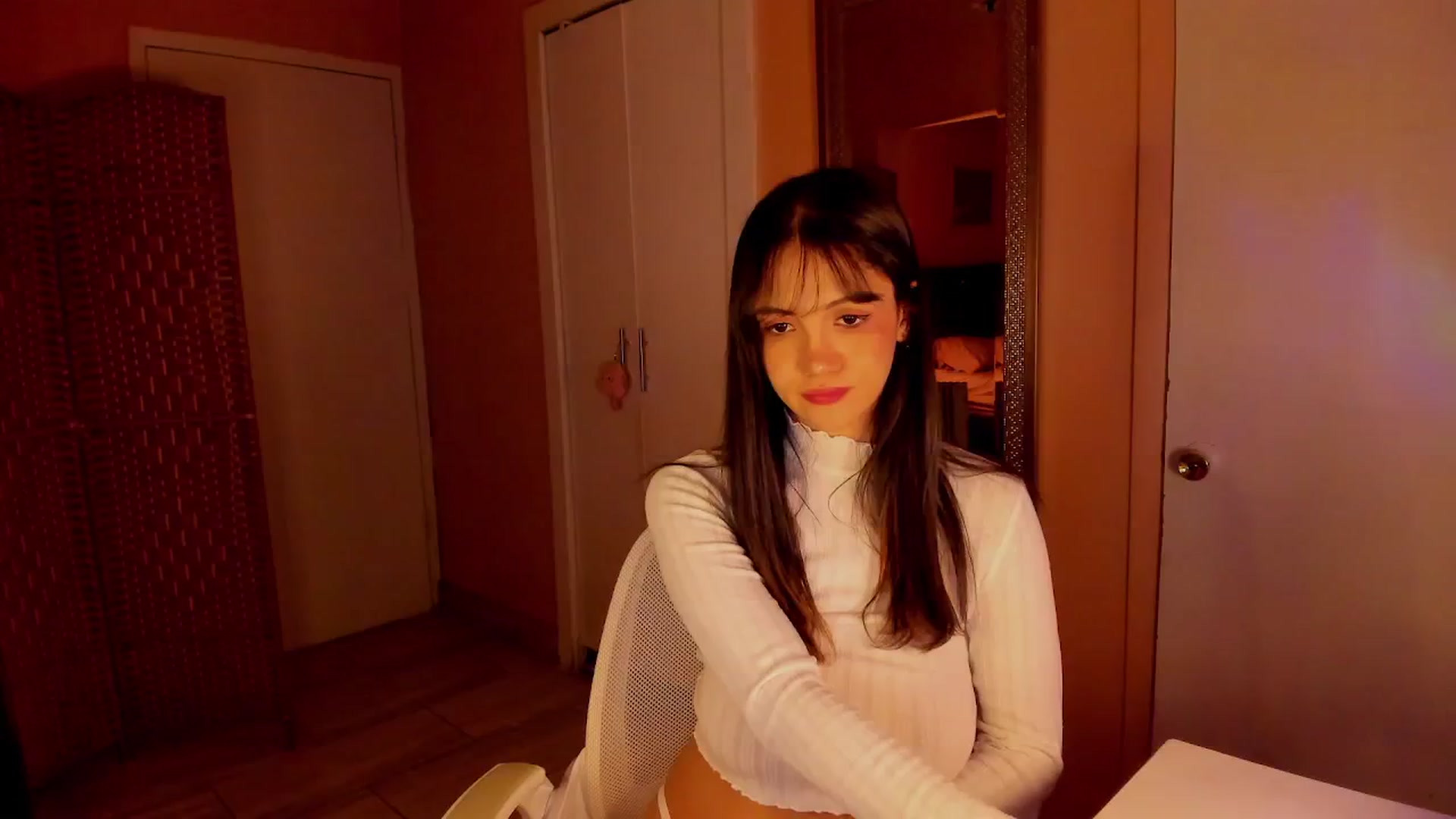 Gallery image thumbnail from Alicee199's myfreecams stream on, 02/18/2026, 11:07 image 9 of 20