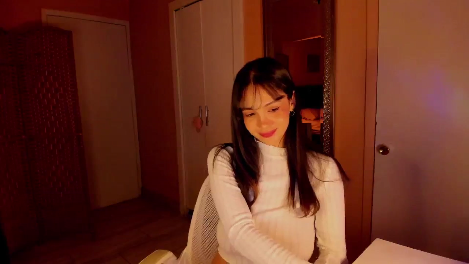 Gallery image thumbnail from Alicee199's myfreecams stream on, 02/18/2026, 11:07 image 2 of 20
