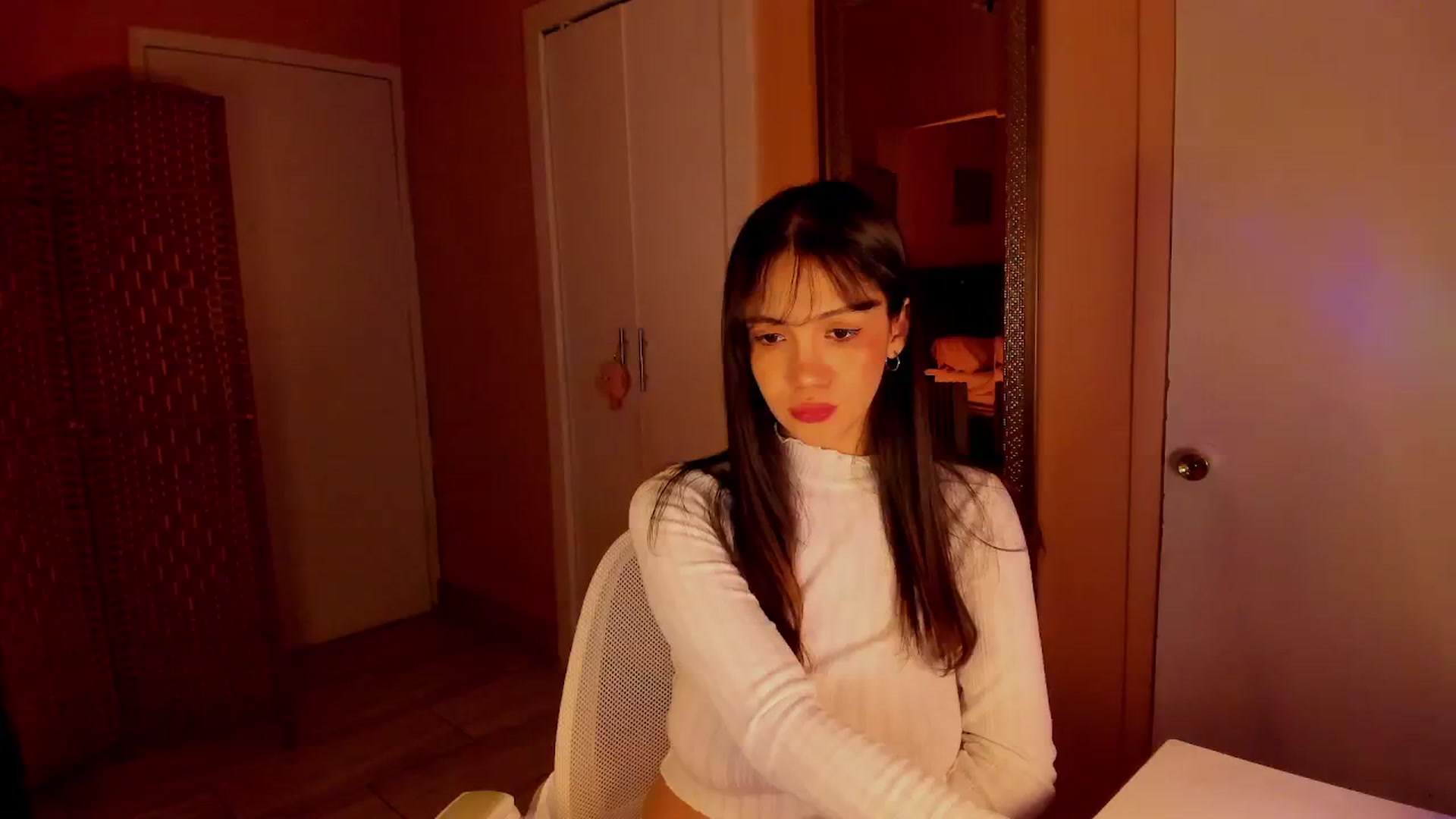Gallery image thumbnail from Alicee199's myfreecams stream on, 02/18/2026, 11:07 image 3 of 20