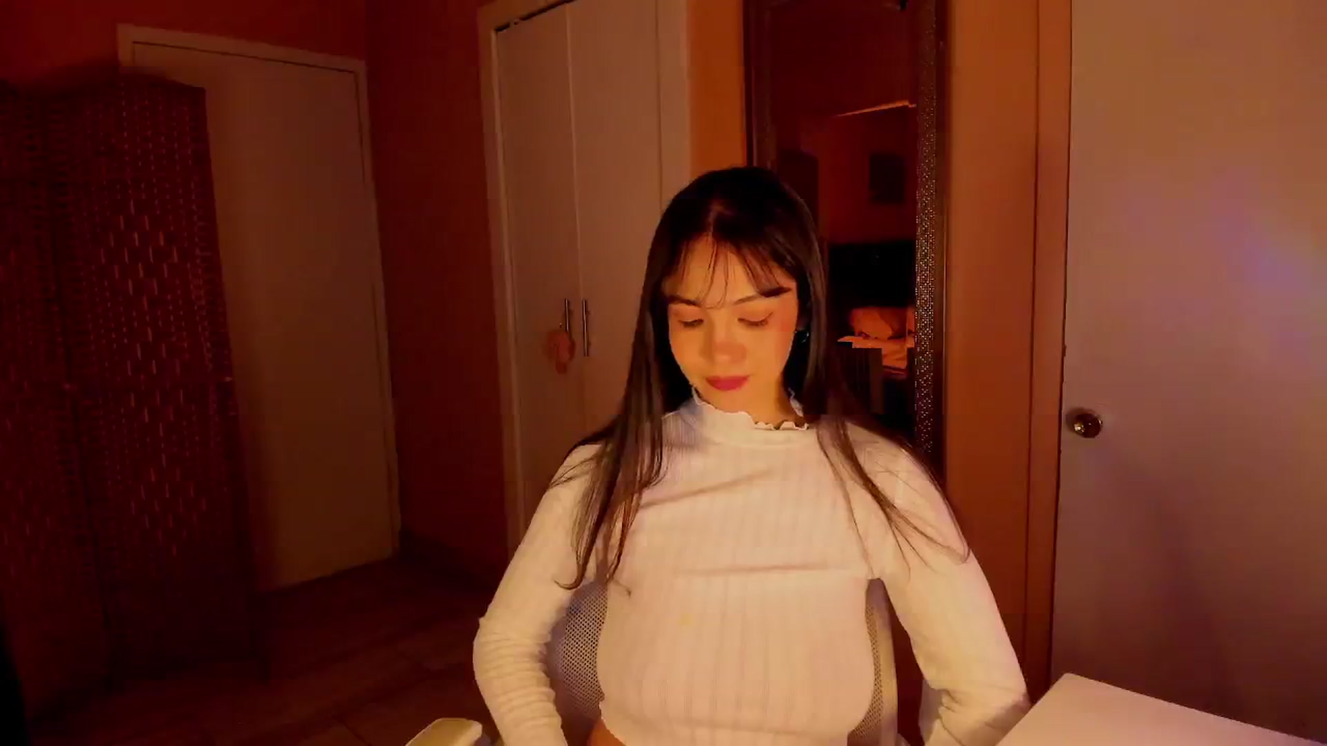Gallery image thumbnail from Alicee199's myfreecams stream on, 02/18/2026, 11:07 image 5 of 20