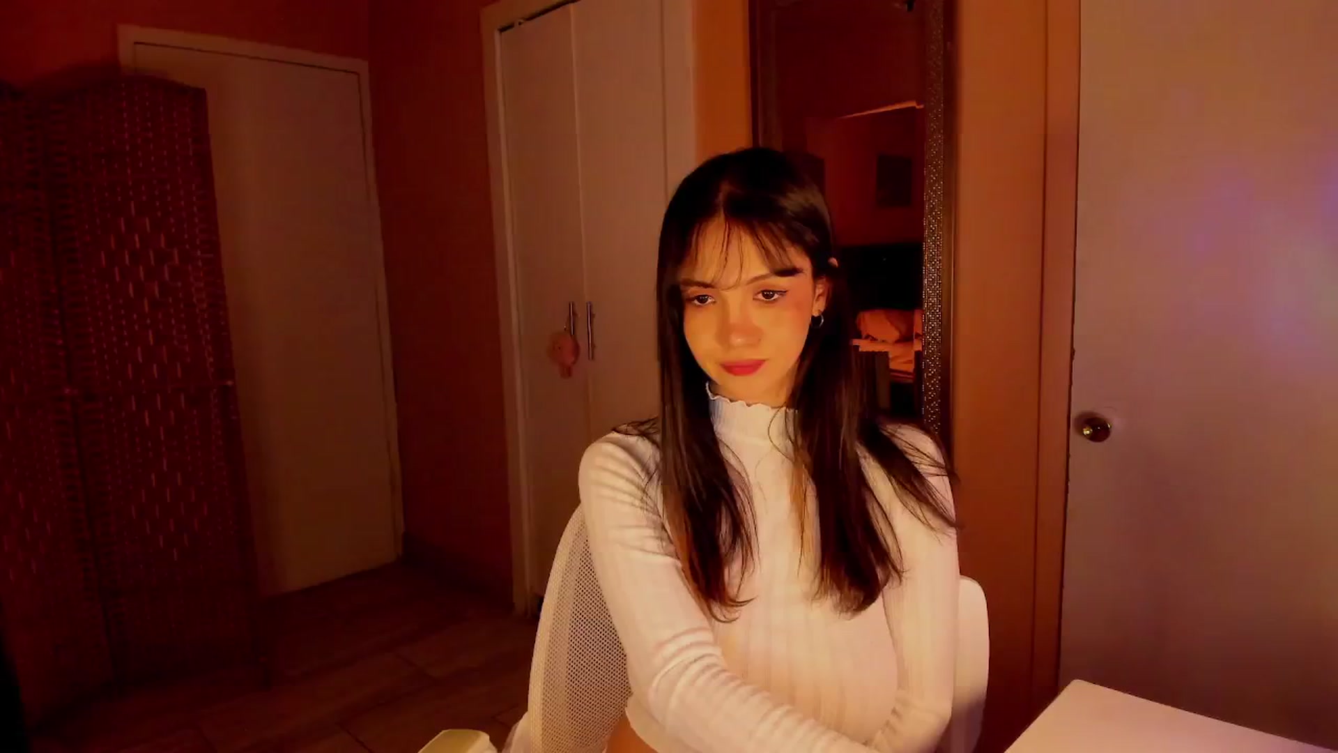 Gallery image thumbnail from Alicee199's myfreecams stream on, 02/18/2026, 11:07 image 7 of 20