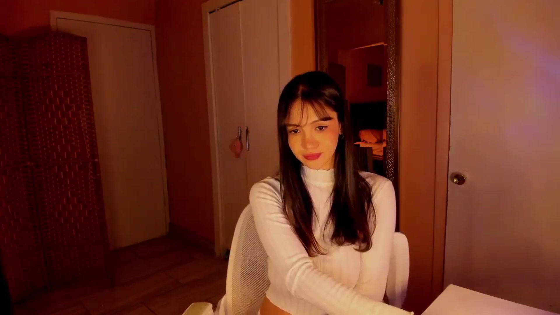 Gallery image thumbnail from Alicee199's myfreecams stream on, 02/18/2026, 11:07 image 12 of 20