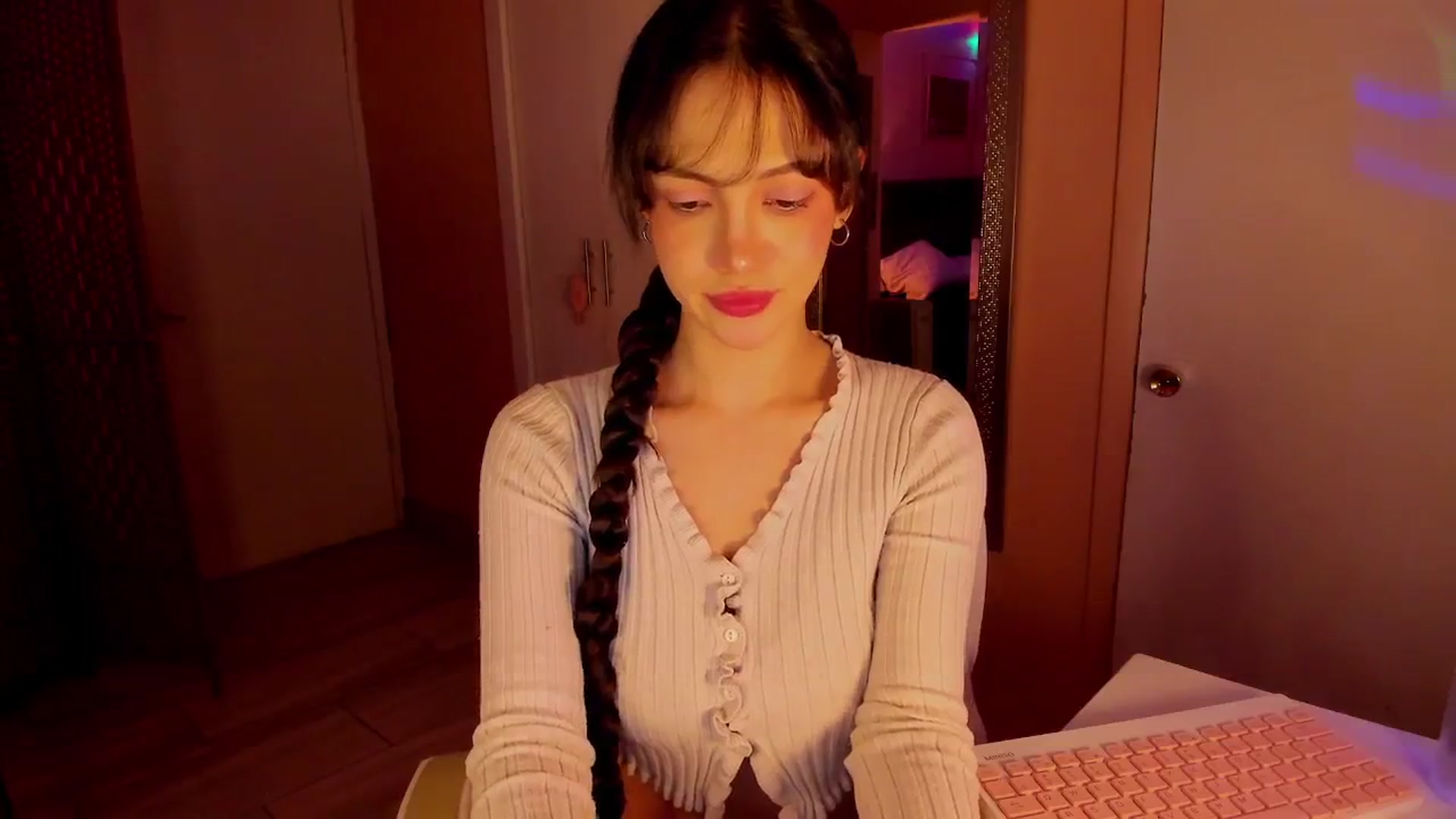 Gallery image thumbnail from Alicee199's myfreecams stream on, 02/23/2026, 08:50 image 19 of 20
