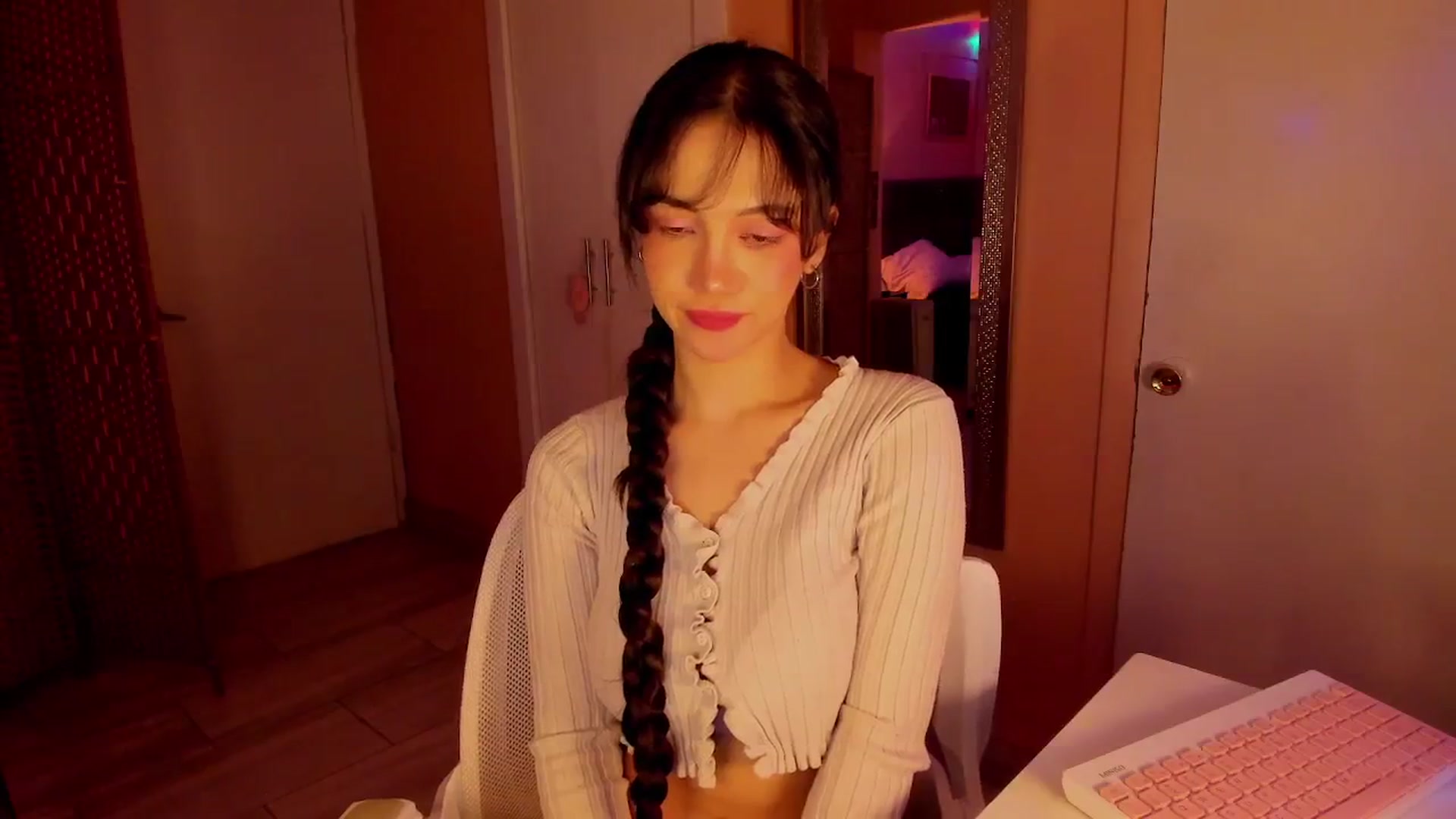 Gallery image thumbnail from Alicee199's myfreecams stream on, 02/23/2026, 10:07 image 19 of 20