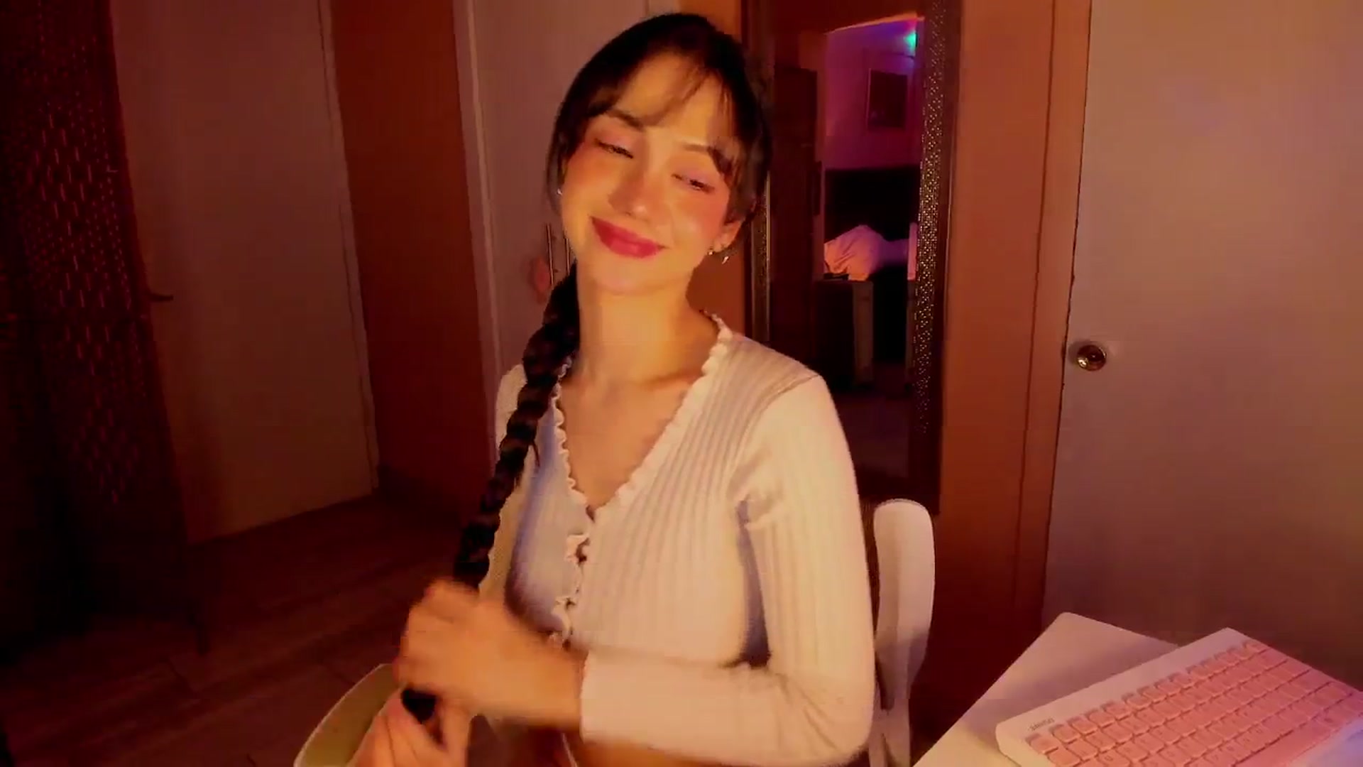 Gallery image thumbnail from Alicee199's myfreecams stream on, 02/23/2026, 10:07 image 13 of 20