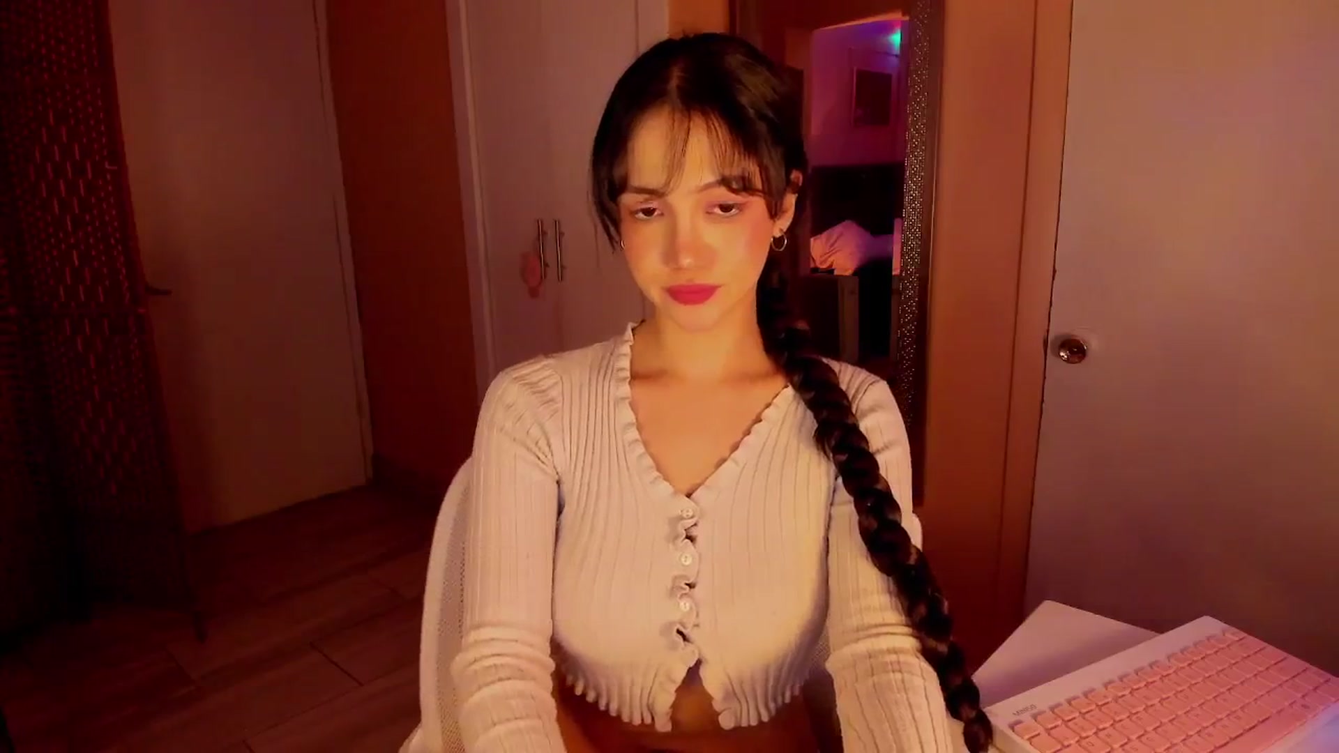 Gallery image thumbnail from Alicee199's myfreecams stream on, 02/23/2026, 10:07 image 12 of 20