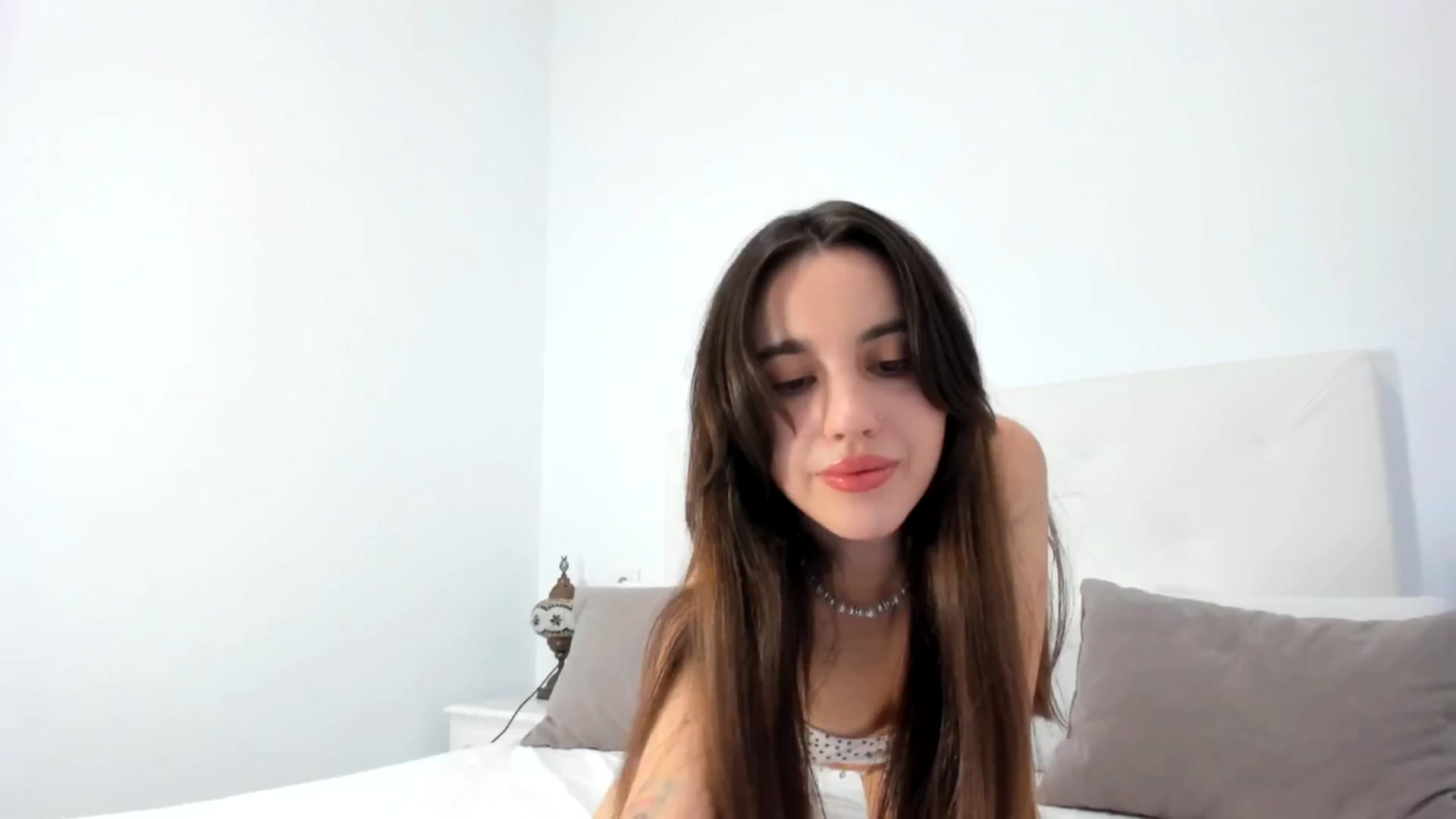 Gallery image thumbnail from AliceeCandy's myfreecams stream on, 10/13/2025, 21:29 image 10 of 20