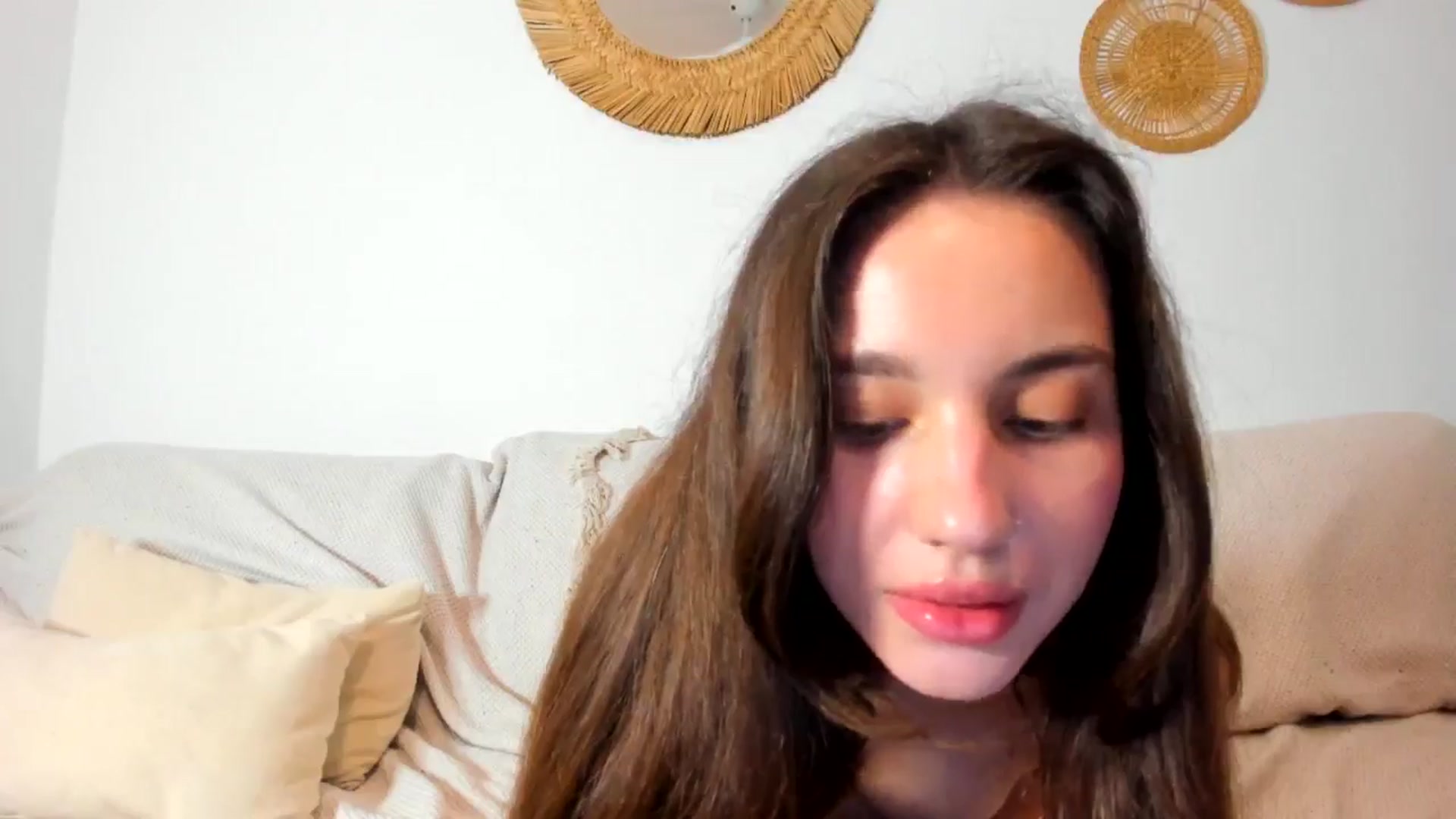 Gallery image thumbnail from AliceeCandy's myfreecams stream on, 04/29/2026, 23:55 image 10 of 20