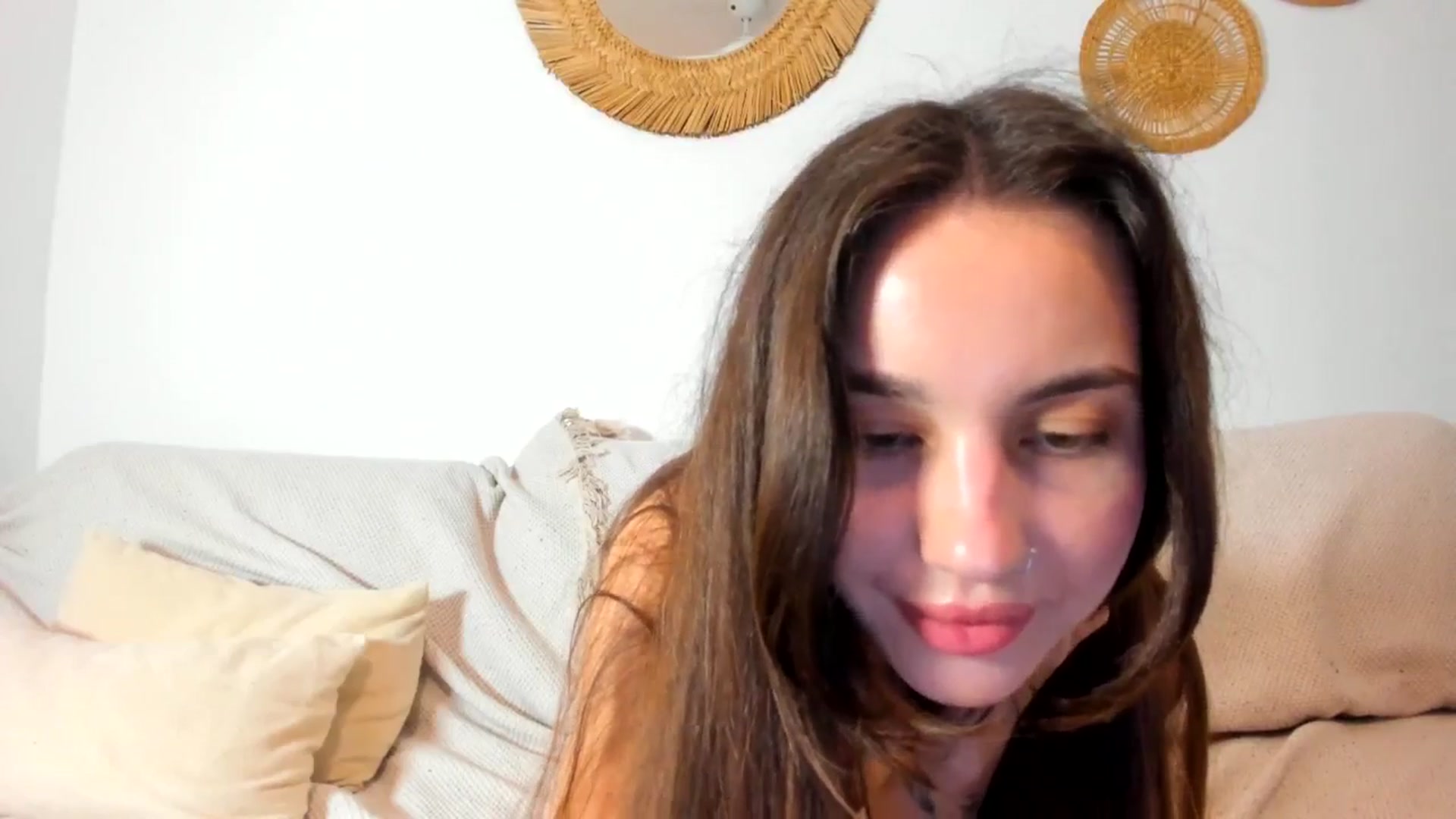 Gallery image thumbnail from AliceeCandy's myfreecams stream on, 04/29/2026, 23:55 image 18 of 20