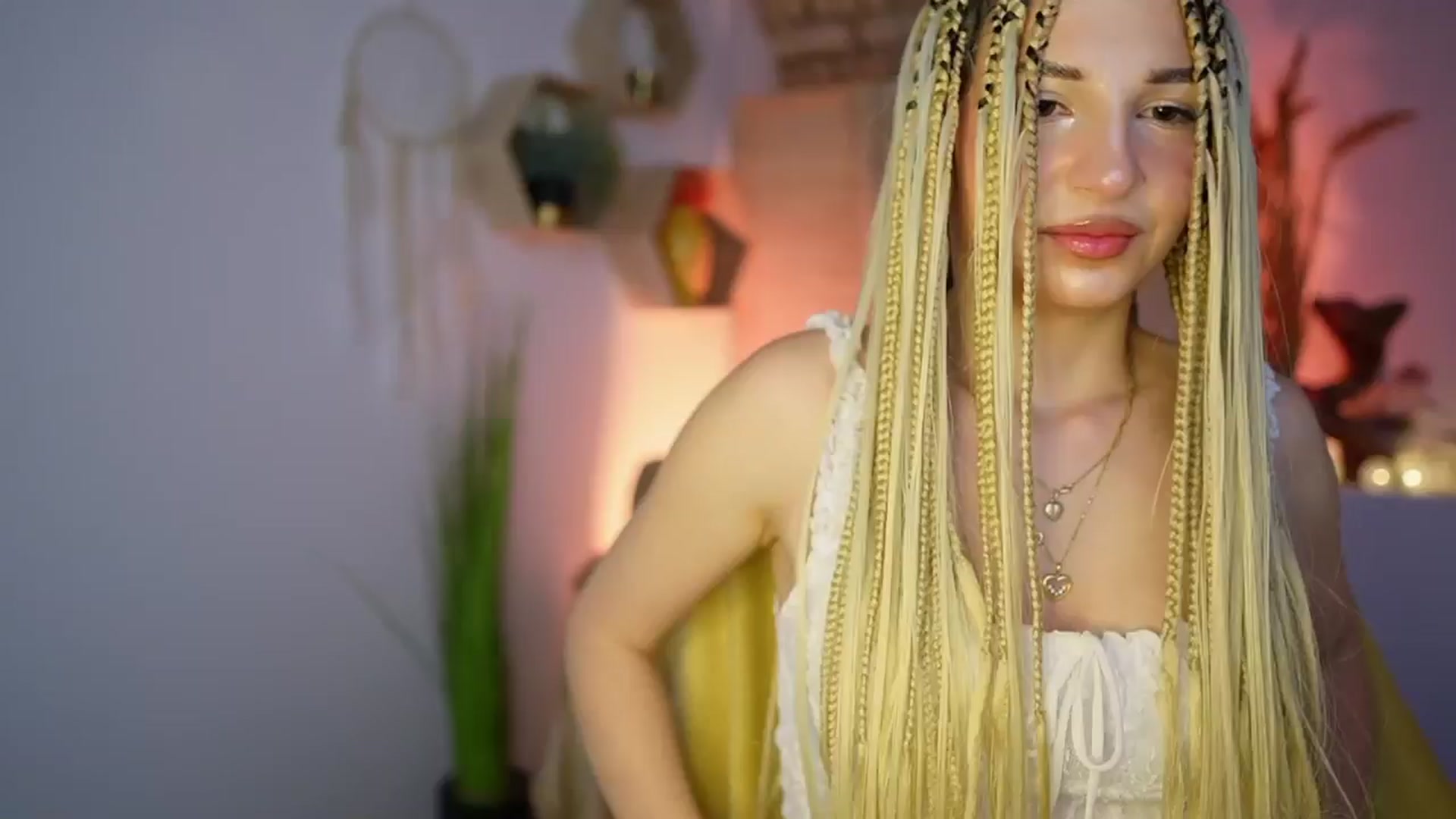 Gallery image thumbnail from Alicee_Kiss's myfreecams stream on, 12/28/2024, 21:52 image 10 of 20
