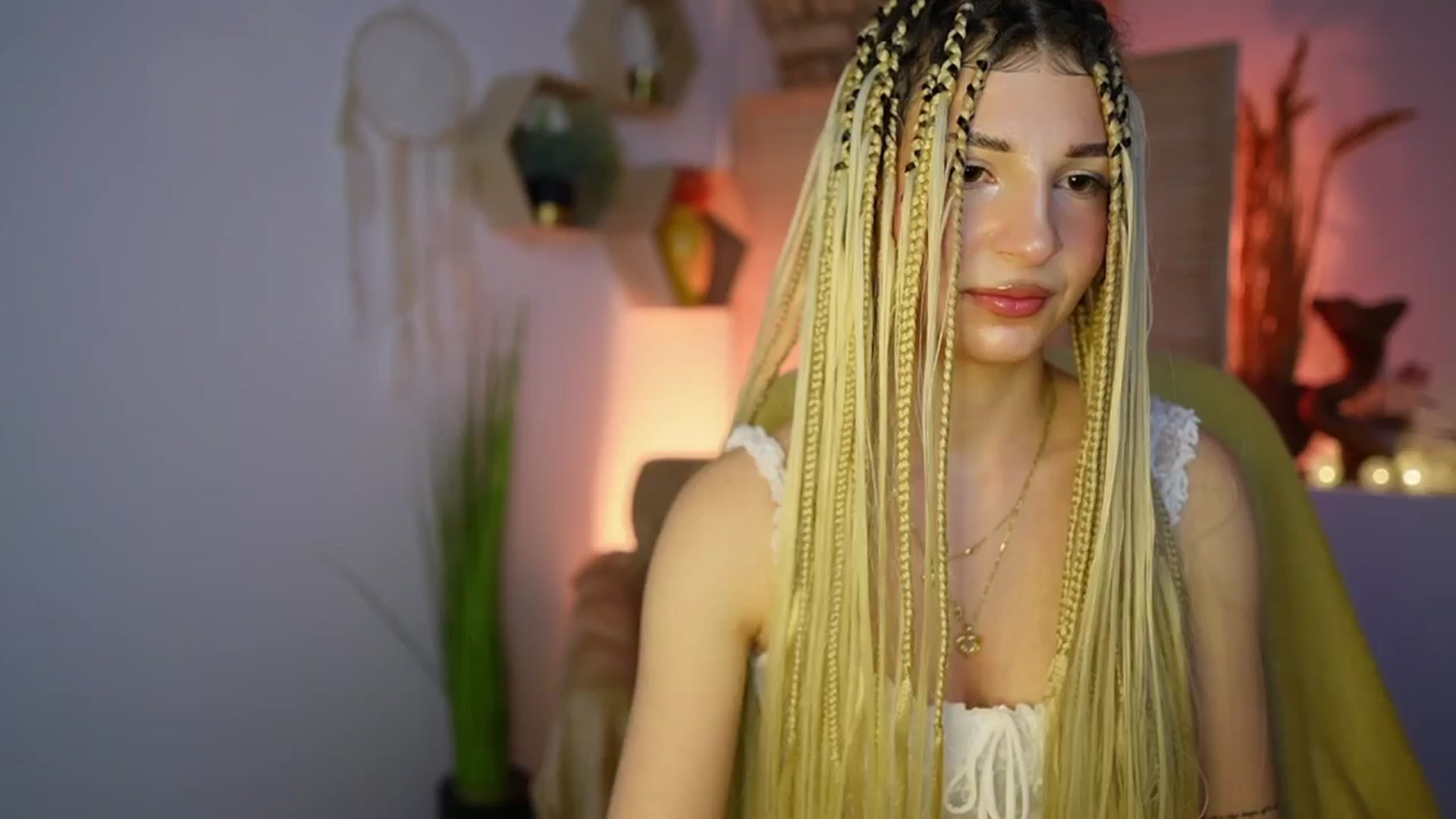 Gallery image thumbnail from Alicee_Kiss's myfreecams stream on, 12/28/2024, 21:52 image 5 of 20