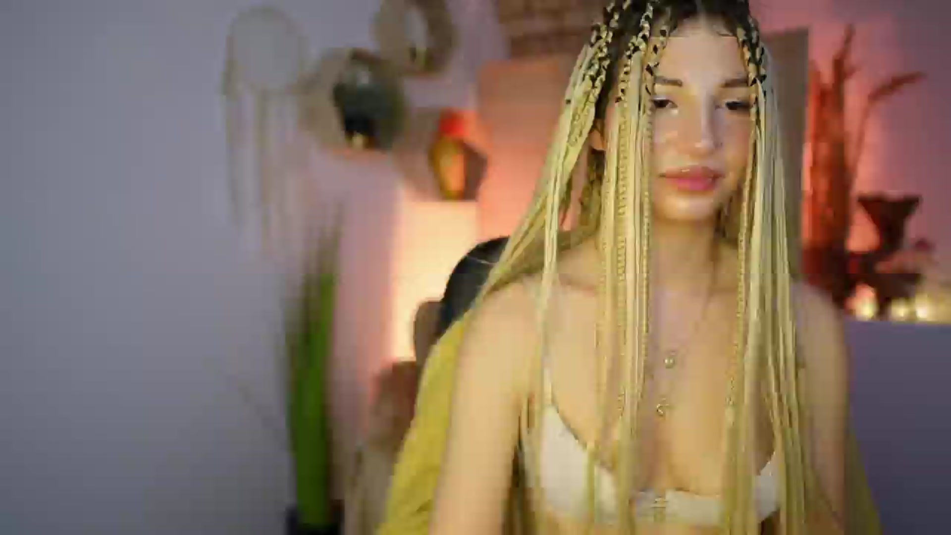 Gallery image thumbnail from Alicee_Kiss's myfreecams stream on, 12/29/2024, 24:46 image 1 of 20