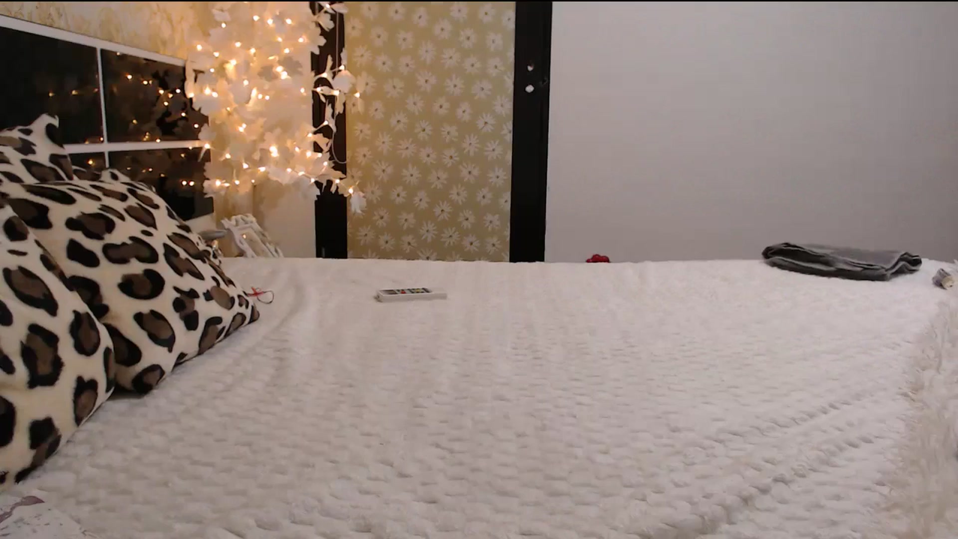 Gallery image thumbnail from Aliceloveee's myfreecams stream on, 03/15/2024, 16:24 image 3 of 20