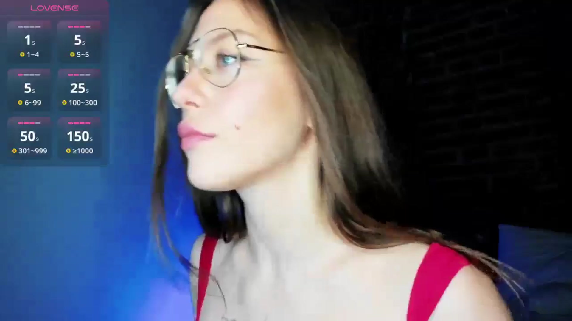 Gallery image thumbnail from Aliceum's myfreecams stream on, 05/18/2025, 11:46 image 2 of 20