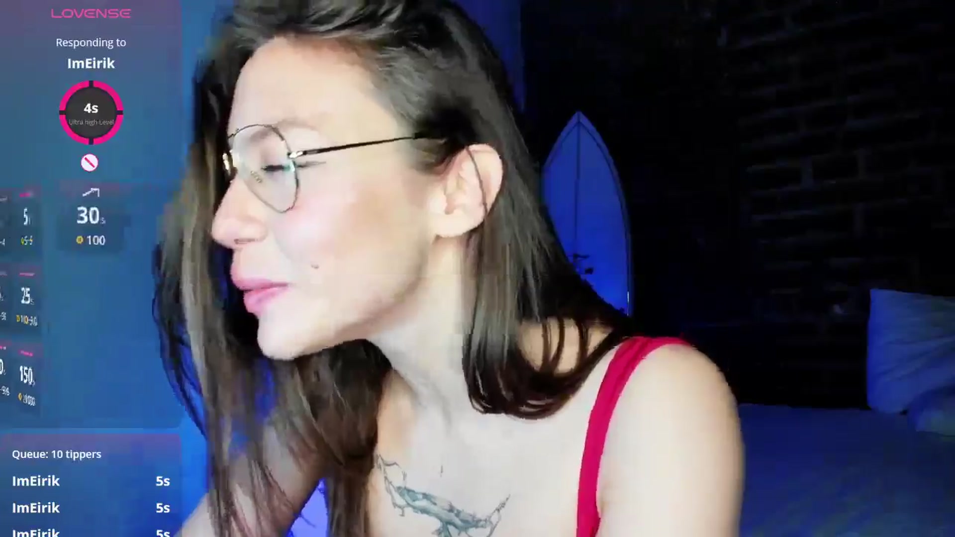 Gallery image thumbnail from Aliceum's myfreecams stream on, 05/18/2025, 11:46 image 15 of 20