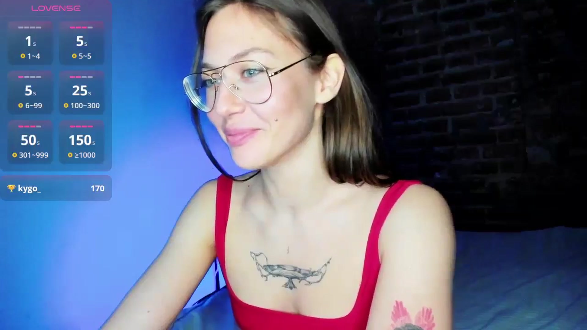 Gallery image thumbnail from Aliceum's myfreecams stream on, 05/18/2025, 13:09 image 8 of 20