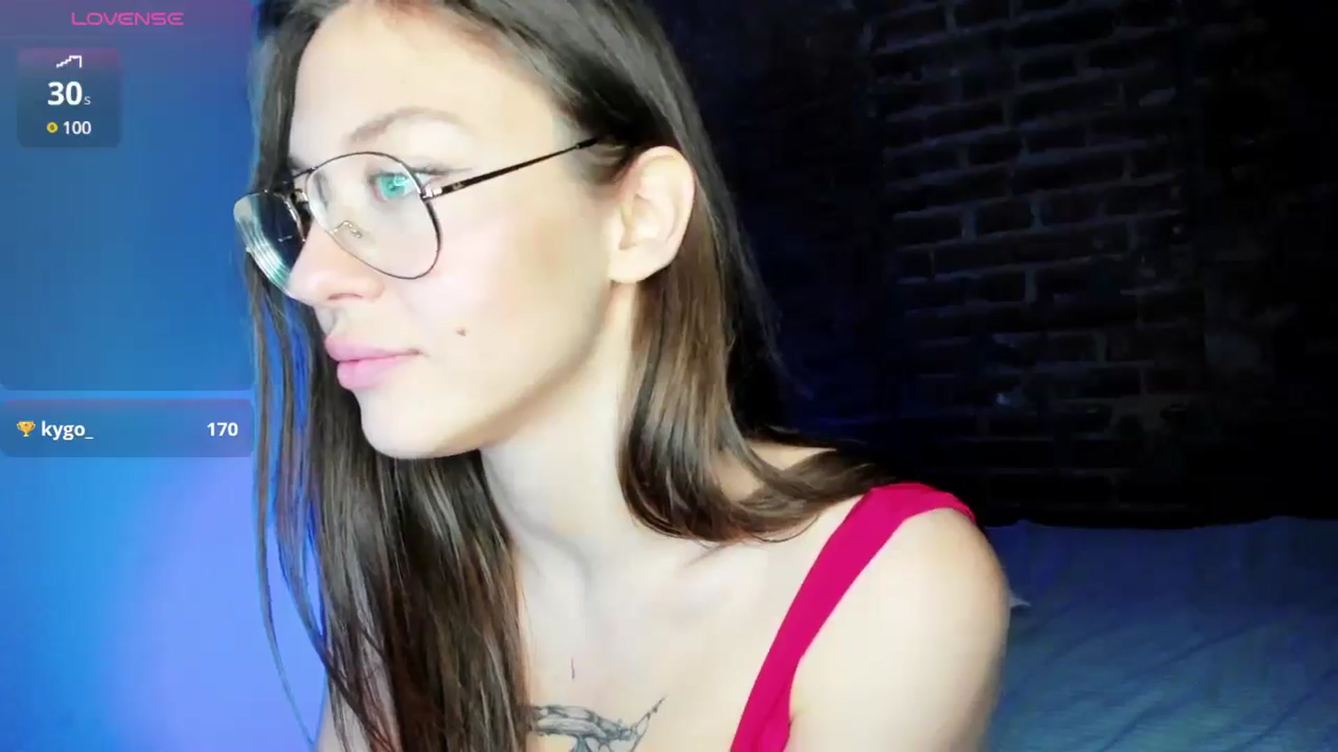 Gallery image thumbnail from Aliceum's myfreecams stream on, 05/18/2025, 13:09 image 15 of 20