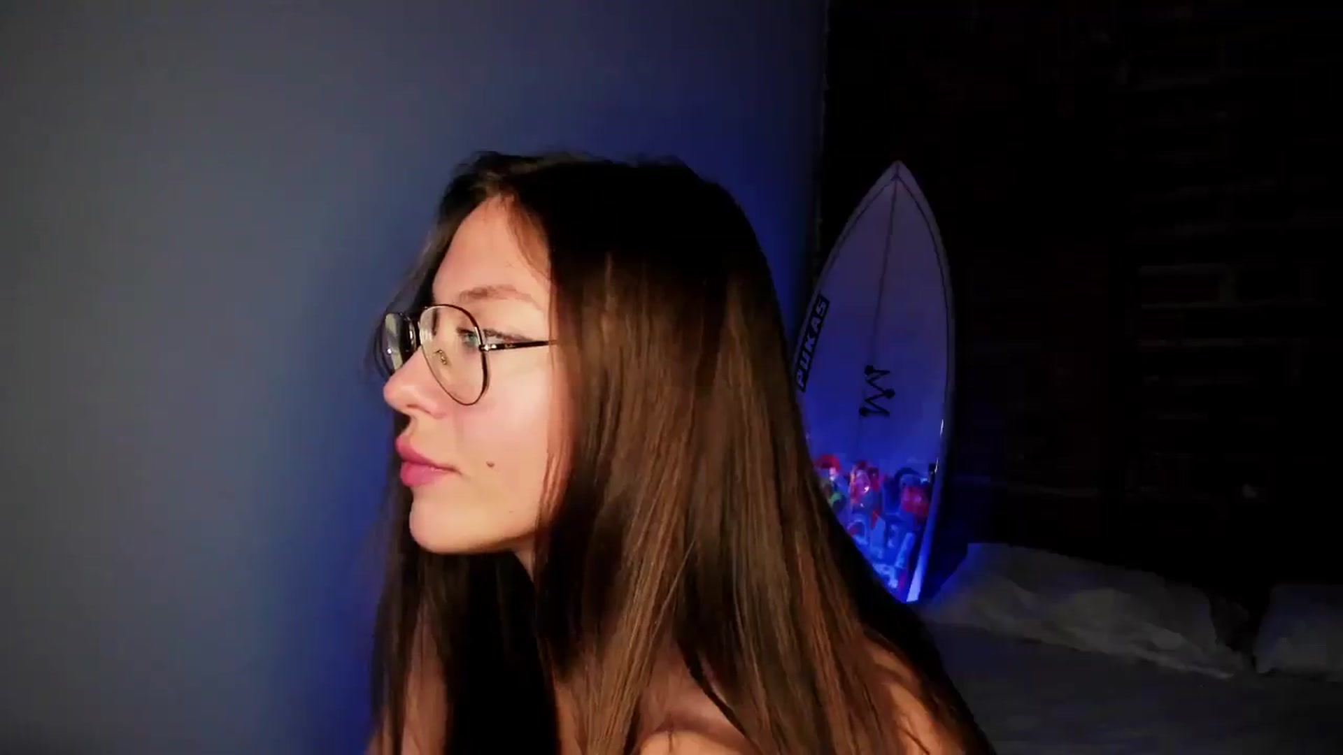 Gallery image thumbnail from Aliceum's myfreecams stream on, 05/25/2025, 15:18 image 19 of 20