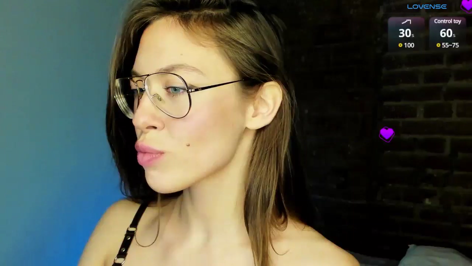 Gallery image thumbnail from Aliceum's myfreecams stream on, 06/08/2025, 14:24 image 4 of 20