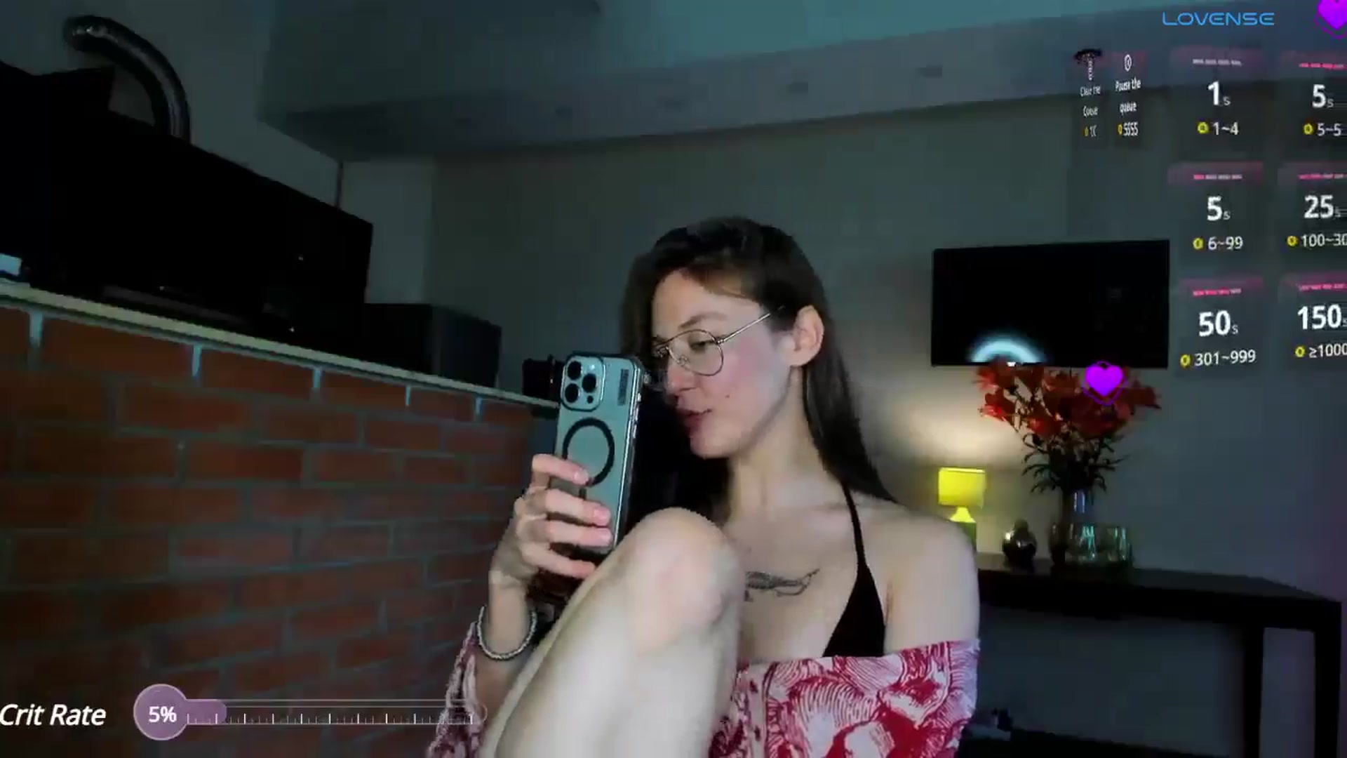 Gallery image thumbnail from Aliceum's myfreecams stream on, 06/22/2025, 17:09 image 10 of 20