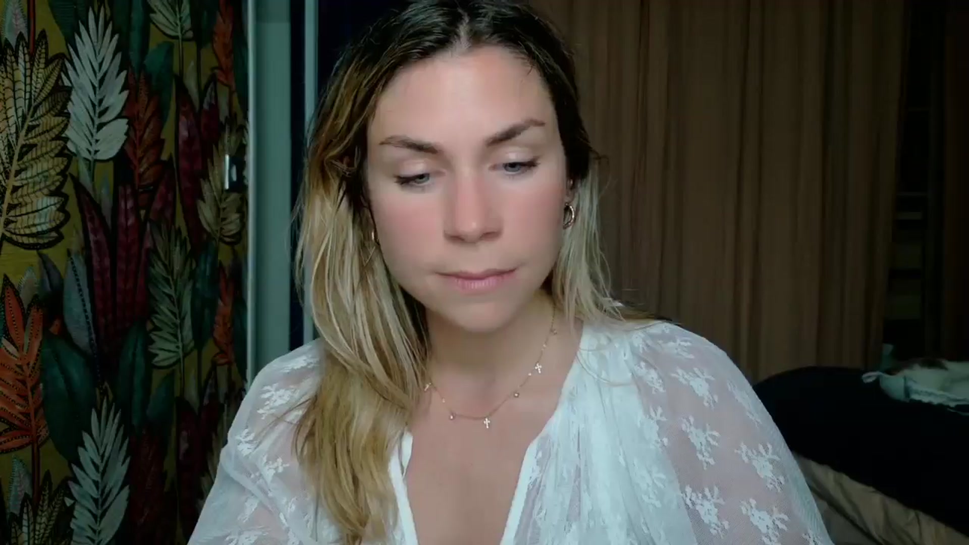 Gallery image thumbnail from Alicewonder1's myfreecams stream on, 04/14/2025, 13:40 image 19 of 20