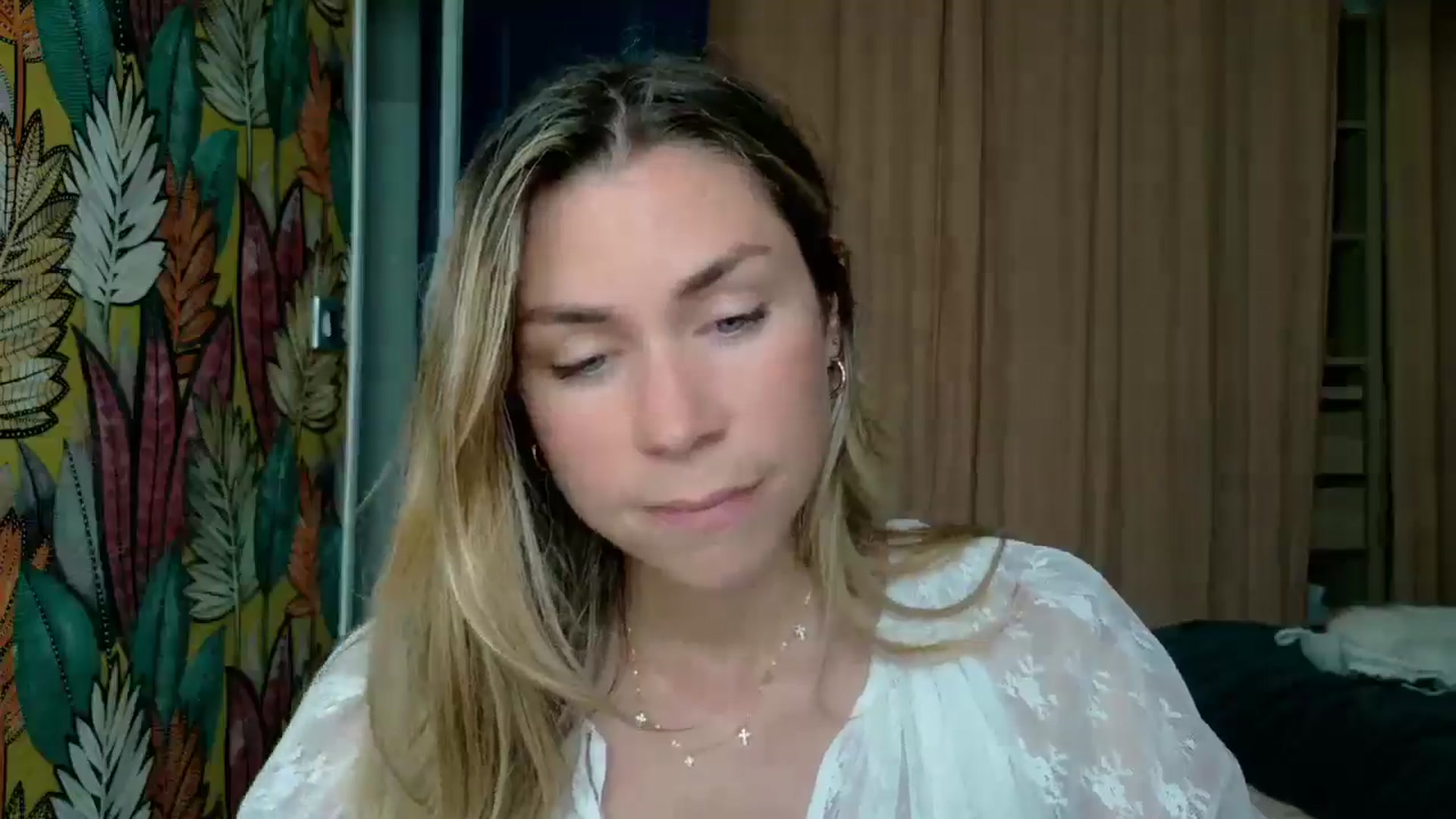 Gallery image thumbnail from Alicewonder1's myfreecams stream on, 04/14/2025, 13:40 image 10 of 20