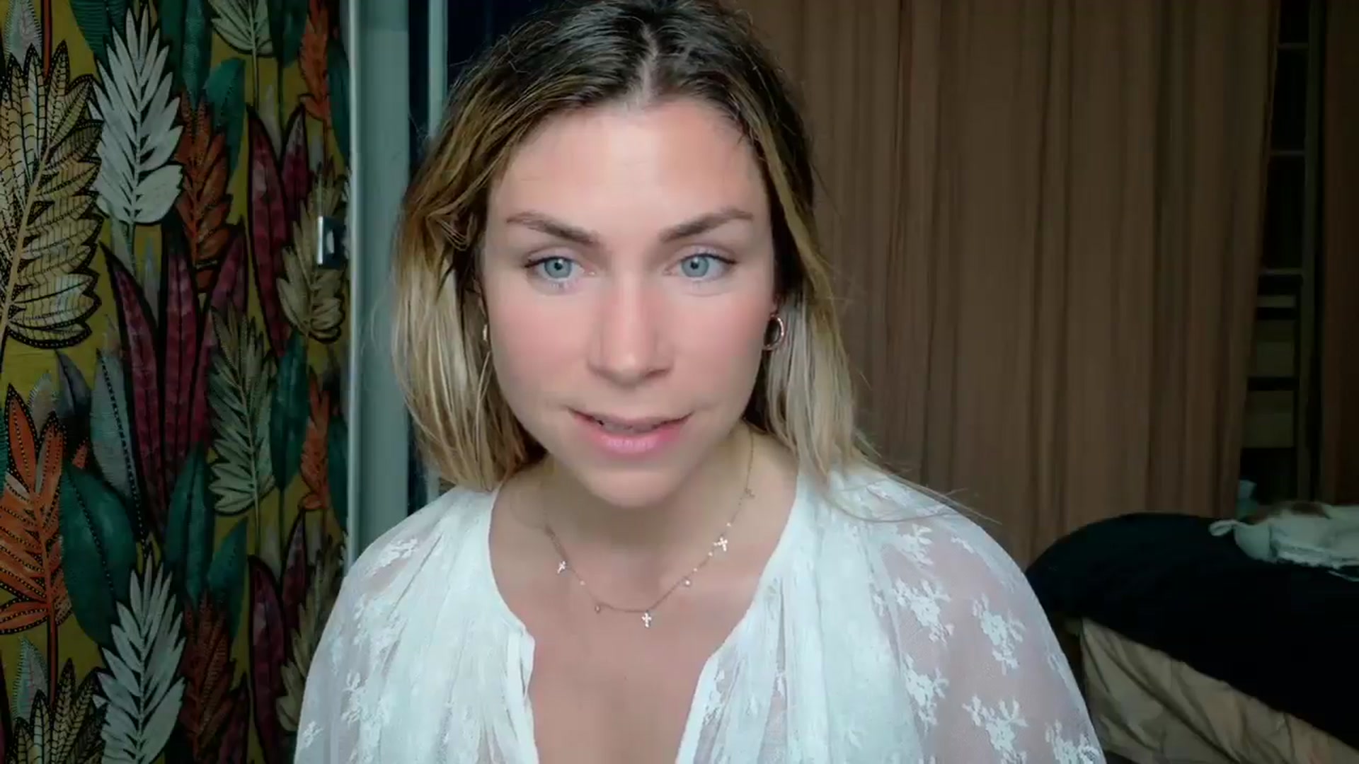 Gallery image thumbnail from Alicewonder1's myfreecams stream on, 04/14/2025, 13:40 image 17 of 20