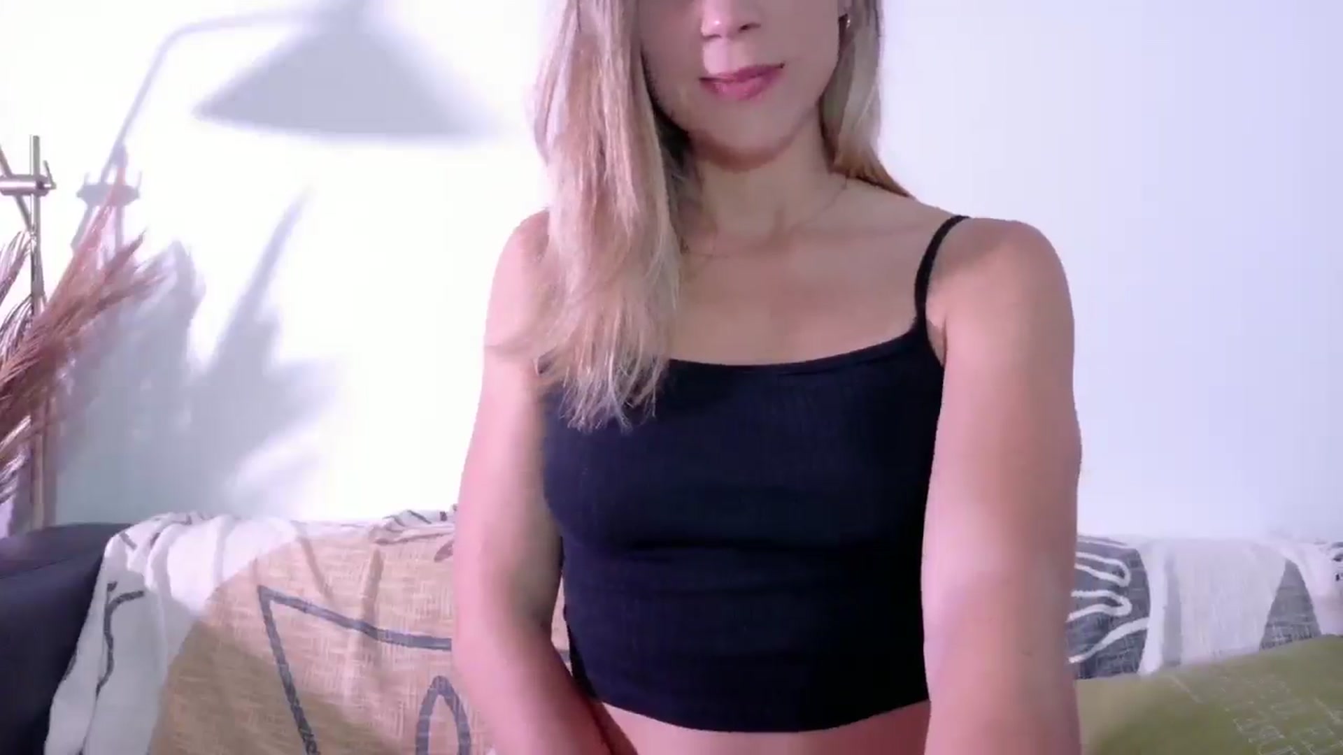 Gallery image thumbnail from Alicewonder1's myfreecams stream on, 05/07/2025, 19:45 image 9 of 20
