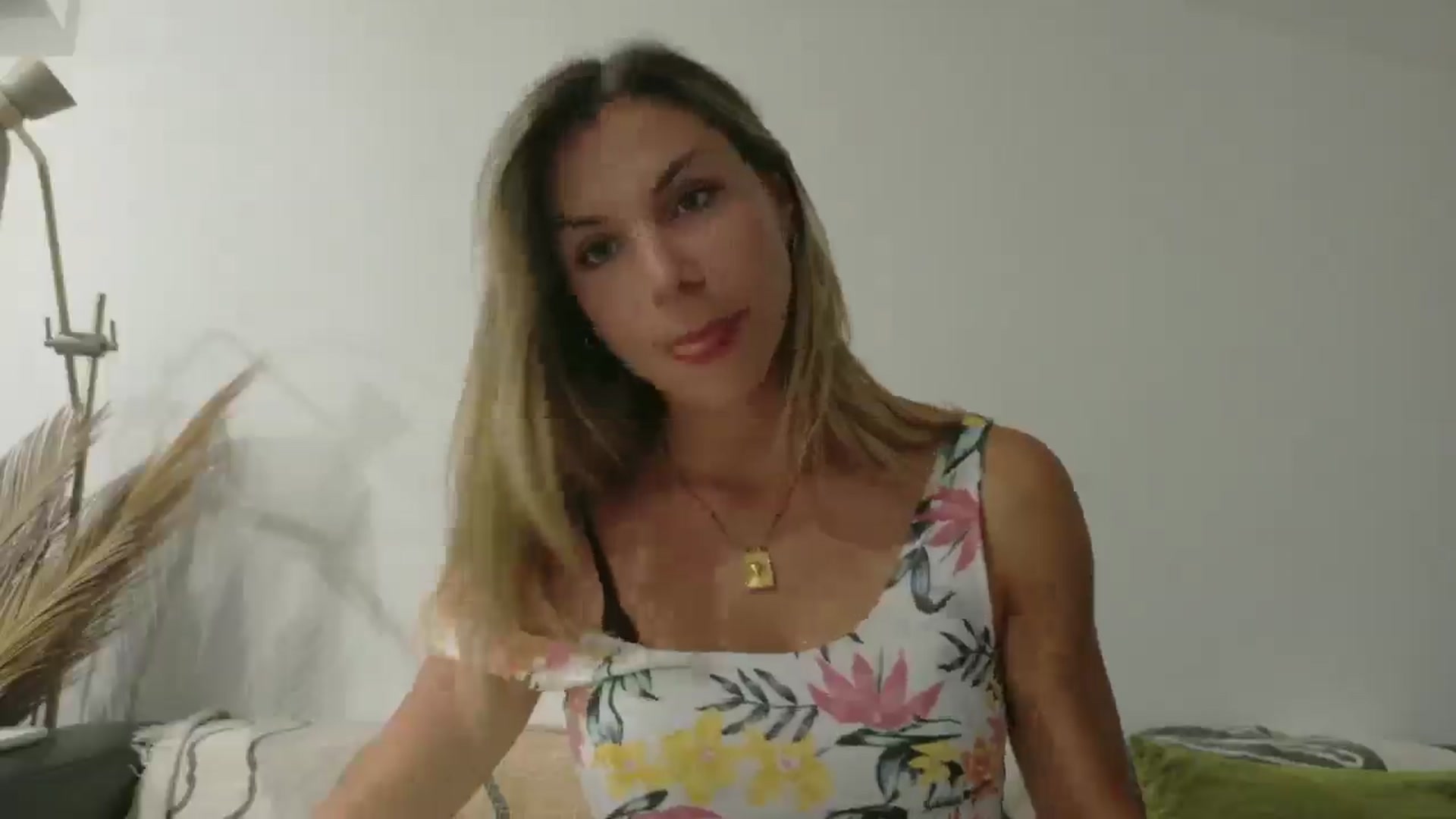 Gallery image thumbnail from Alicewonder1's myfreecams stream on, 06/06/2025, 19:23 image 12 of 20