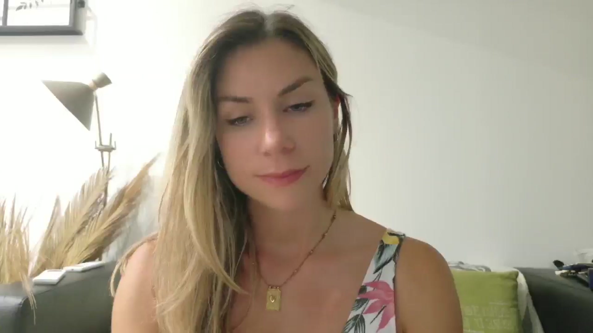 Gallery image thumbnail from Alicewonder1's myfreecams stream on, 06/06/2025, 19:23 image 7 of 20