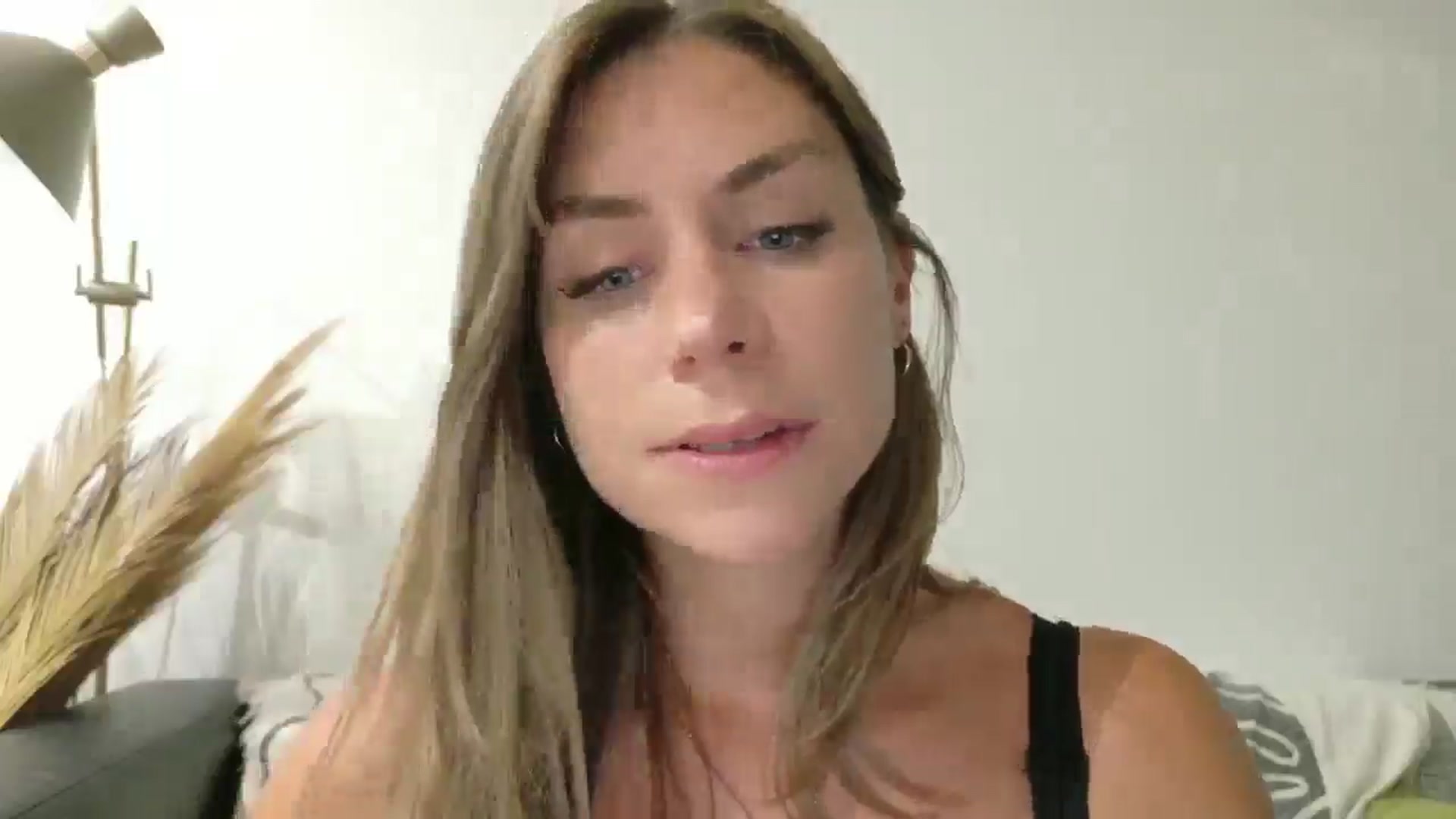Gallery image thumbnail from Alicewonder1's myfreecams stream on, 06/30/2025, 22:39 image 12 of 20