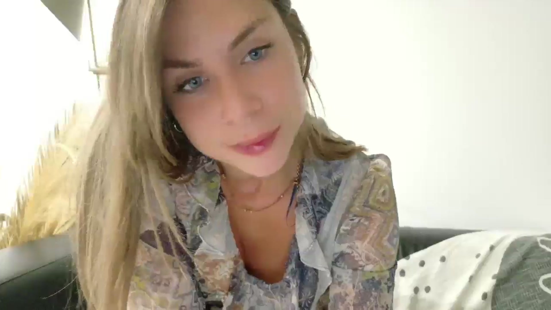 Gallery image thumbnail from Alicewonder1's myfreecams stream on, 07/22/2025, 19:40 image 9 of 20