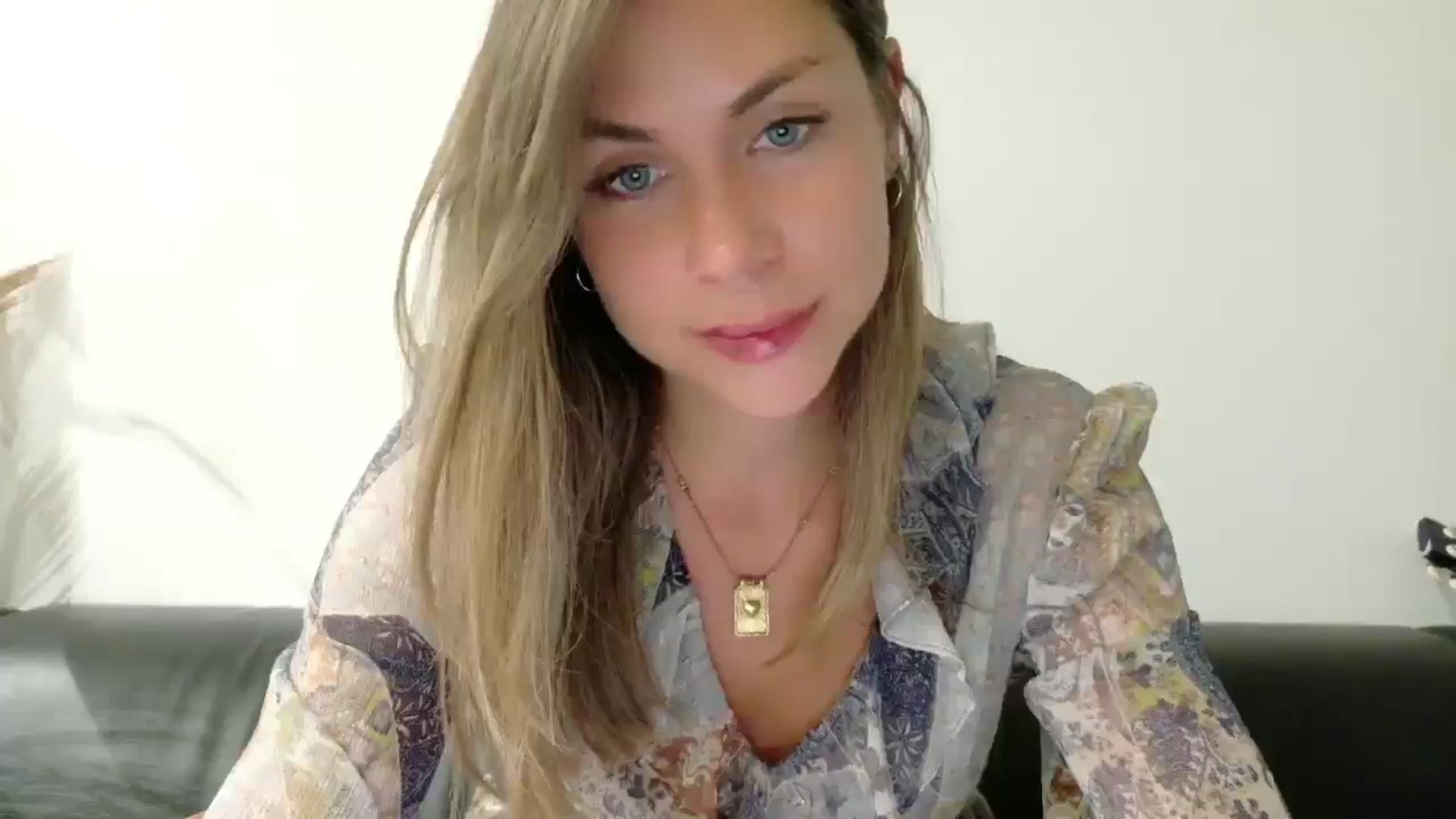 Gallery image thumbnail from Alicewonder1's myfreecams stream on, 07/22/2025, 21:26 image 19 of 20