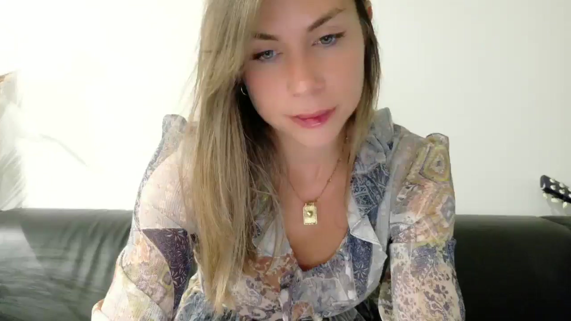 Gallery image thumbnail from Alicewonder1's myfreecams stream on, 07/22/2025, 21:26 image 4 of 20