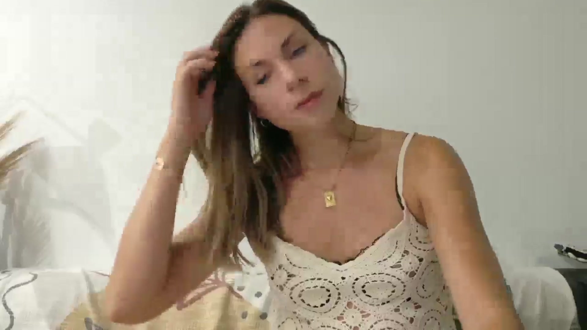 Gallery image thumbnail from Alicewonder1's myfreecams stream on, 07/23/2025, 20:29 image 5 of 20