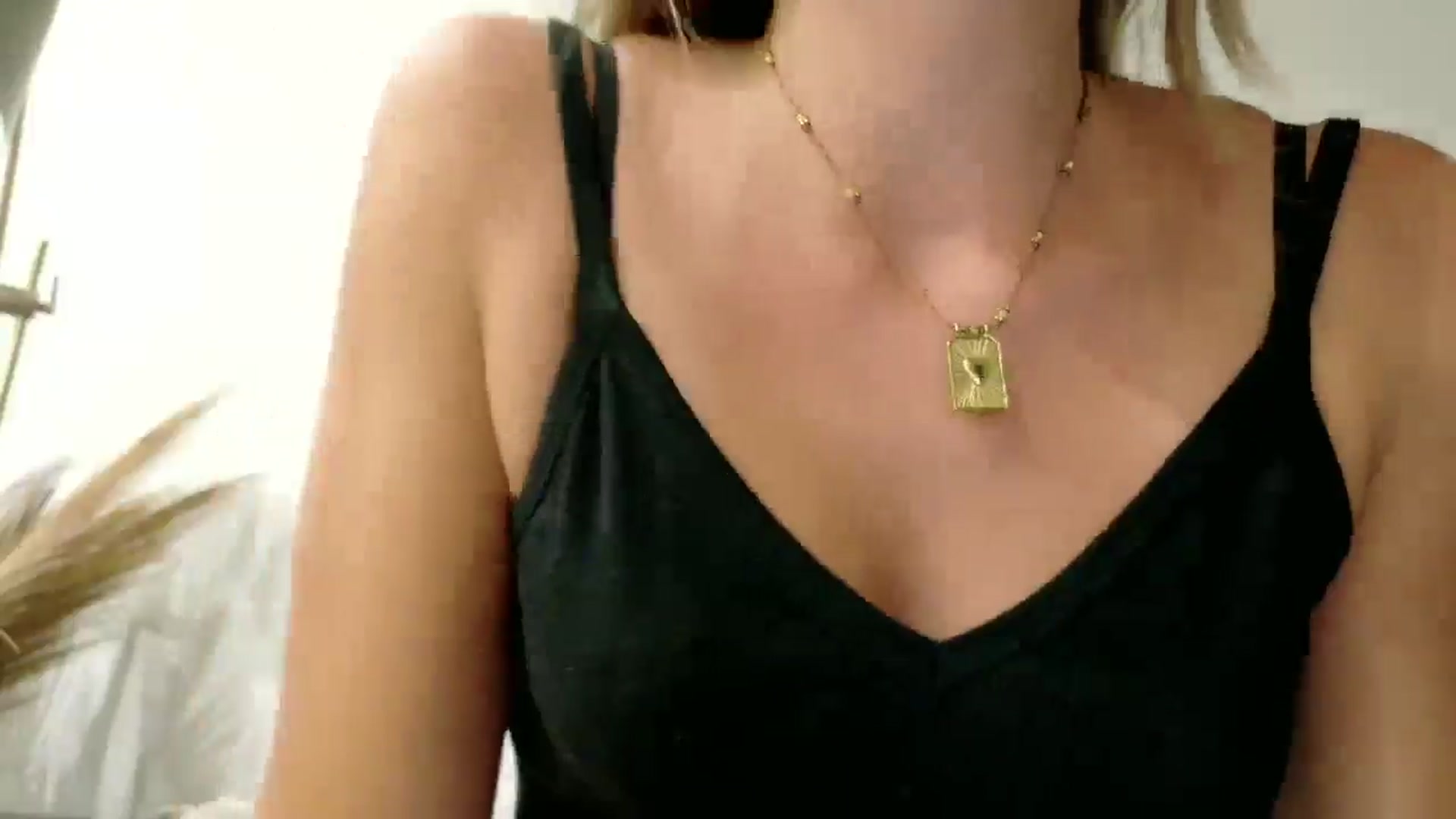 Gallery image thumbnail from Alicewonder1's myfreecams stream on, 07/26/2025, 21:53 image 11 of 20