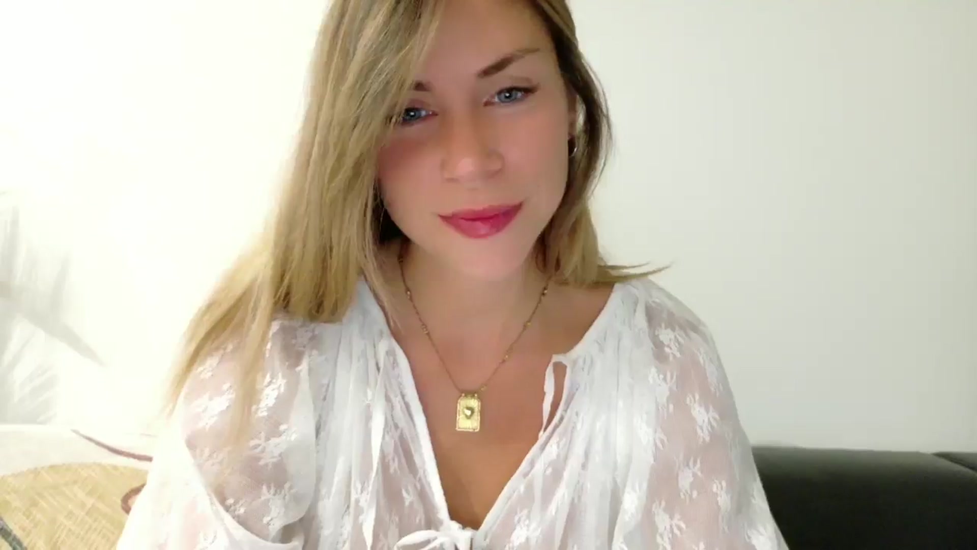 Gallery image thumbnail from Alicewonder1's myfreecams stream on, 07/27/2025, 19:29 image 11 of 20