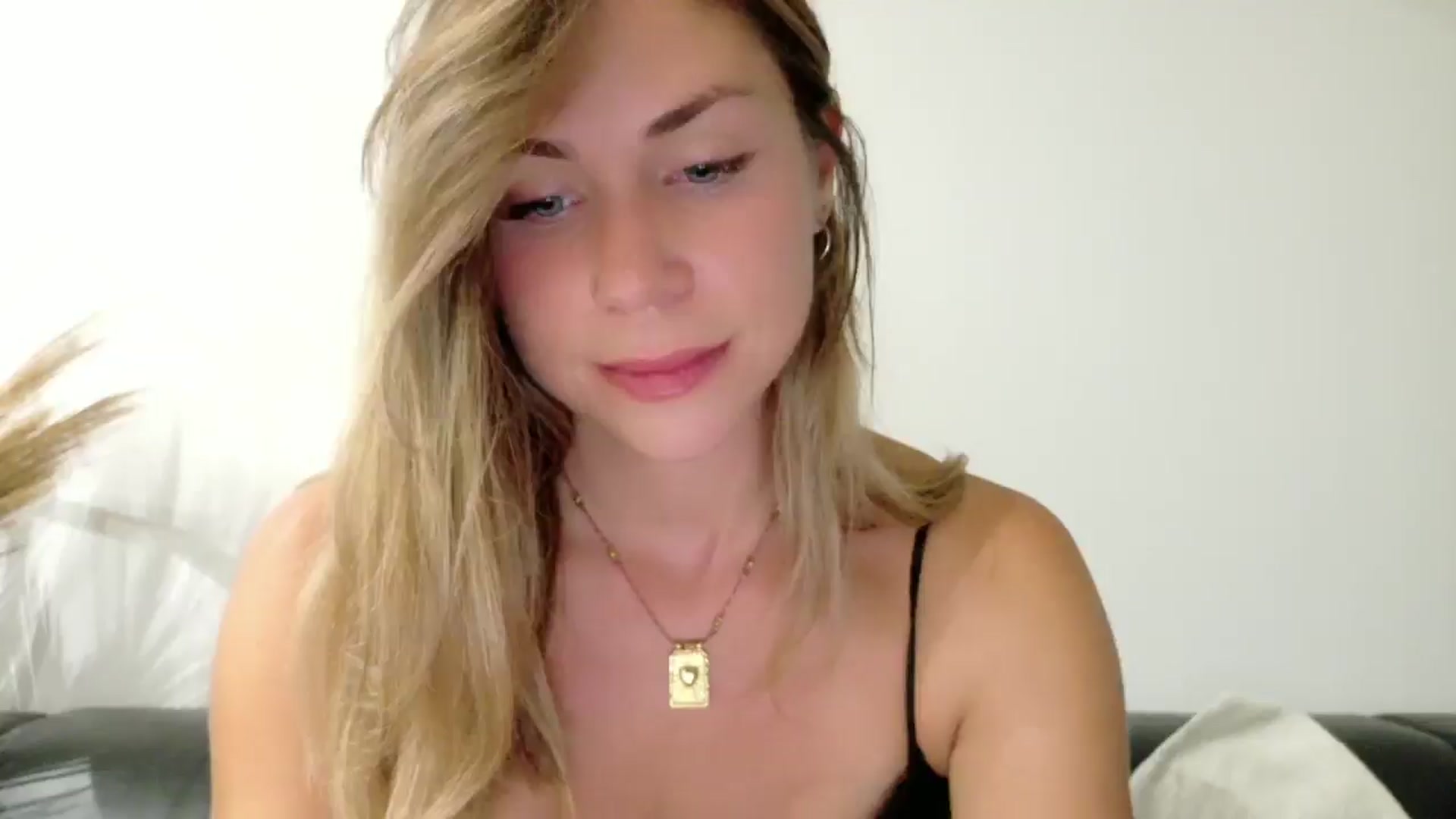 Gallery image thumbnail from Alicewonder1's myfreecams stream on, 08/02/2025, 20:37 image 1 of 20