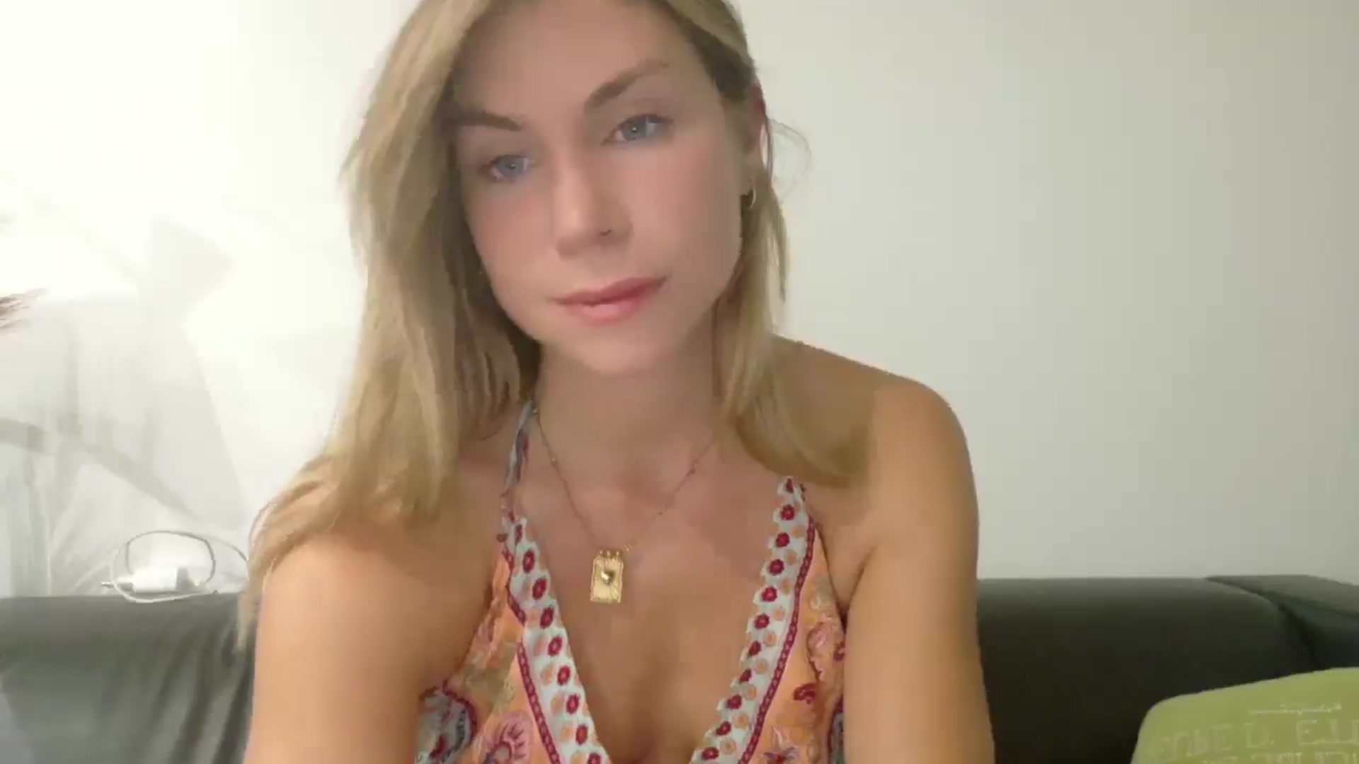 Gallery image thumbnail from Alicewonder1's myfreecams stream on, 08/24/2025, 21:28 image 10 of 20