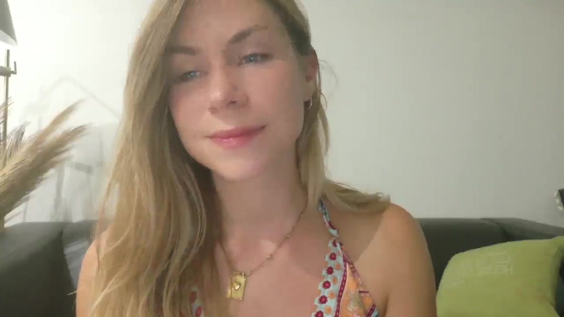 Gallery image thumbnail from Alicewonder1's myfreecams stream on, 08/24/2025, 21:28 image 8 of 20