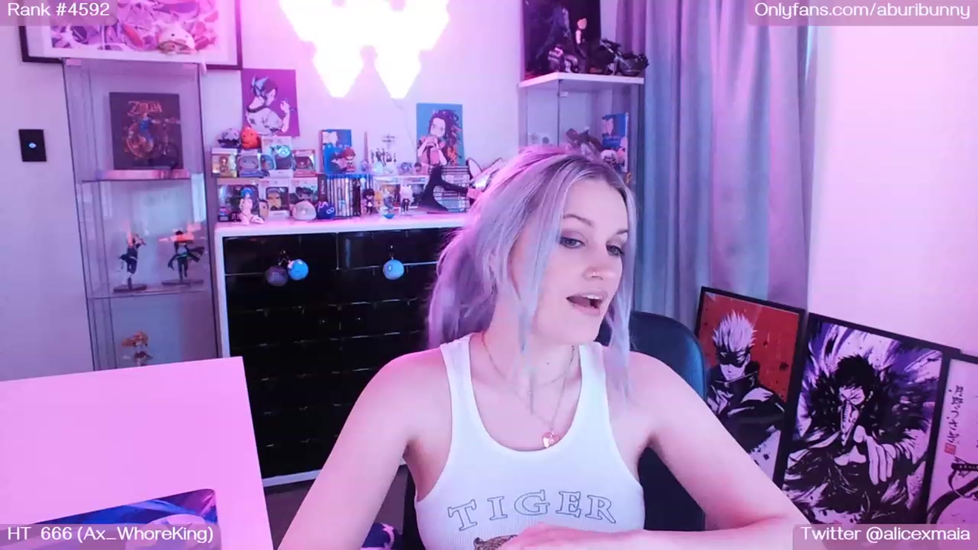 Gallery image thumbnail from AlicexMaia's myfreecams stream on, 11/18/2022, 05:20 image 4 of 20