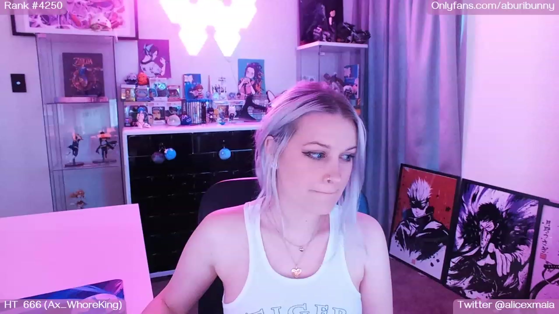 Gallery image thumbnail from AlicexMaia's myfreecams stream on, 11/18/2022, 05:20 image 11 of 20
