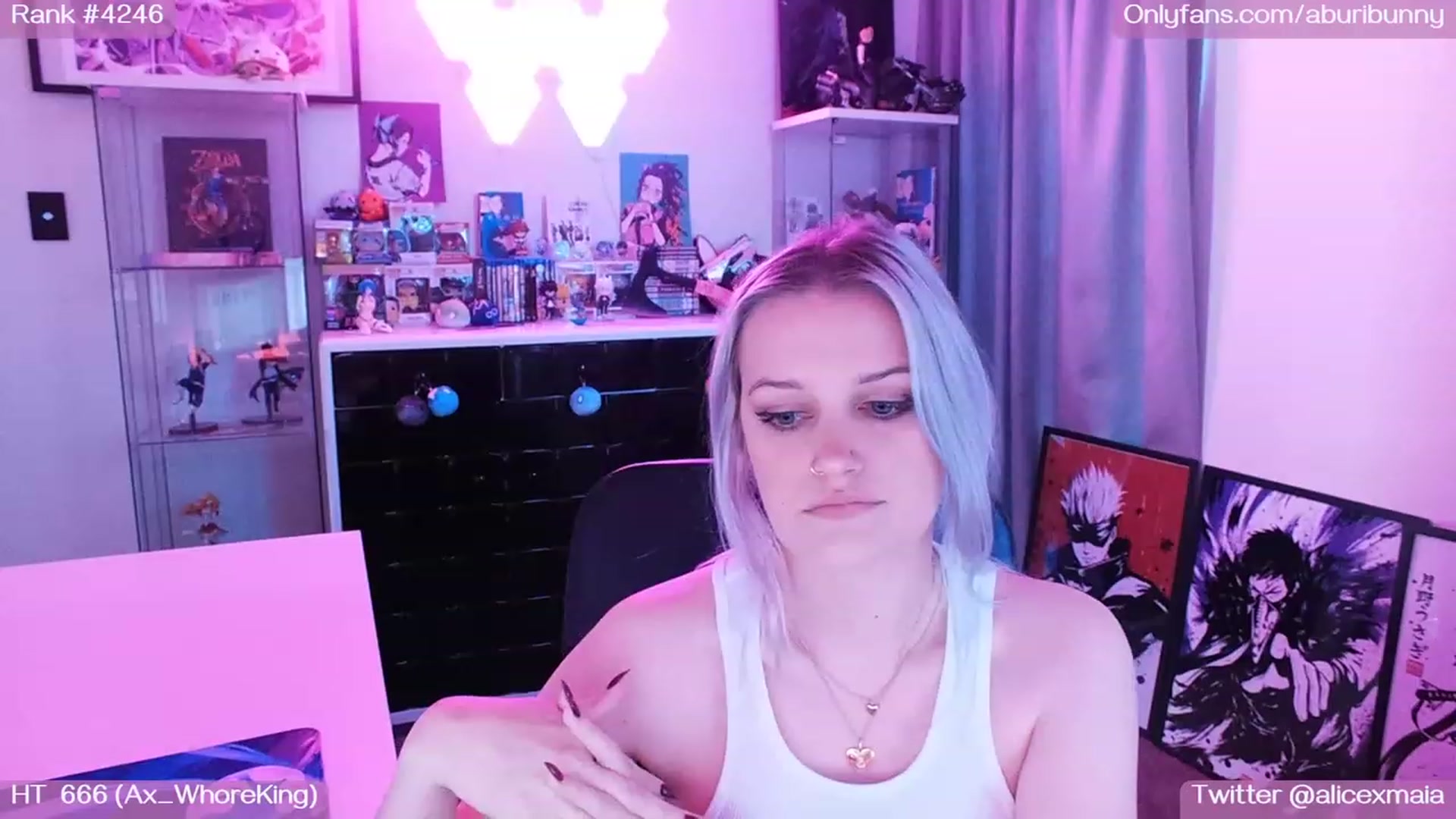 Gallery image thumbnail from AlicexMaia's myfreecams stream on, 11/18/2022, 05:20 image 12 of 20