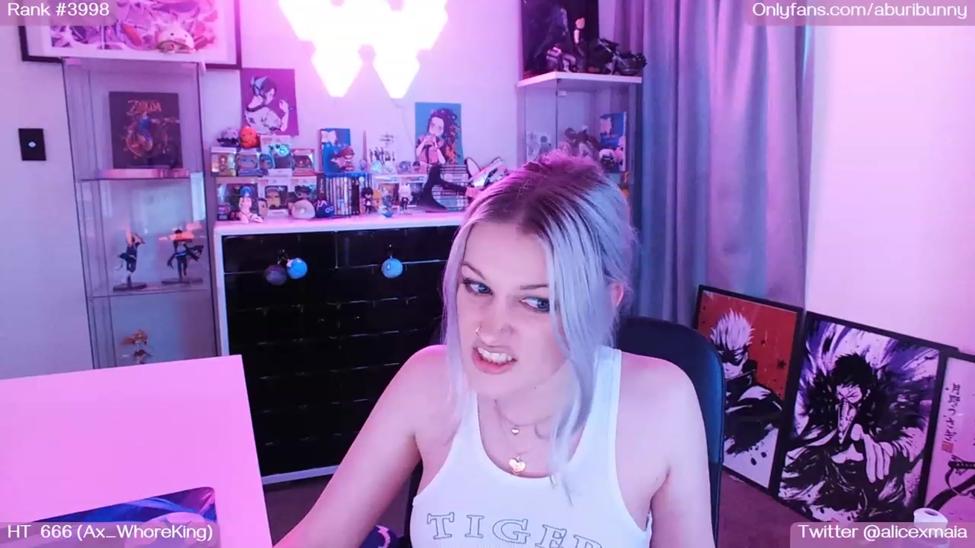 Gallery image thumbnail from AlicexMaia's myfreecams stream on, 11/18/2022, 05:20 image 13 of 20