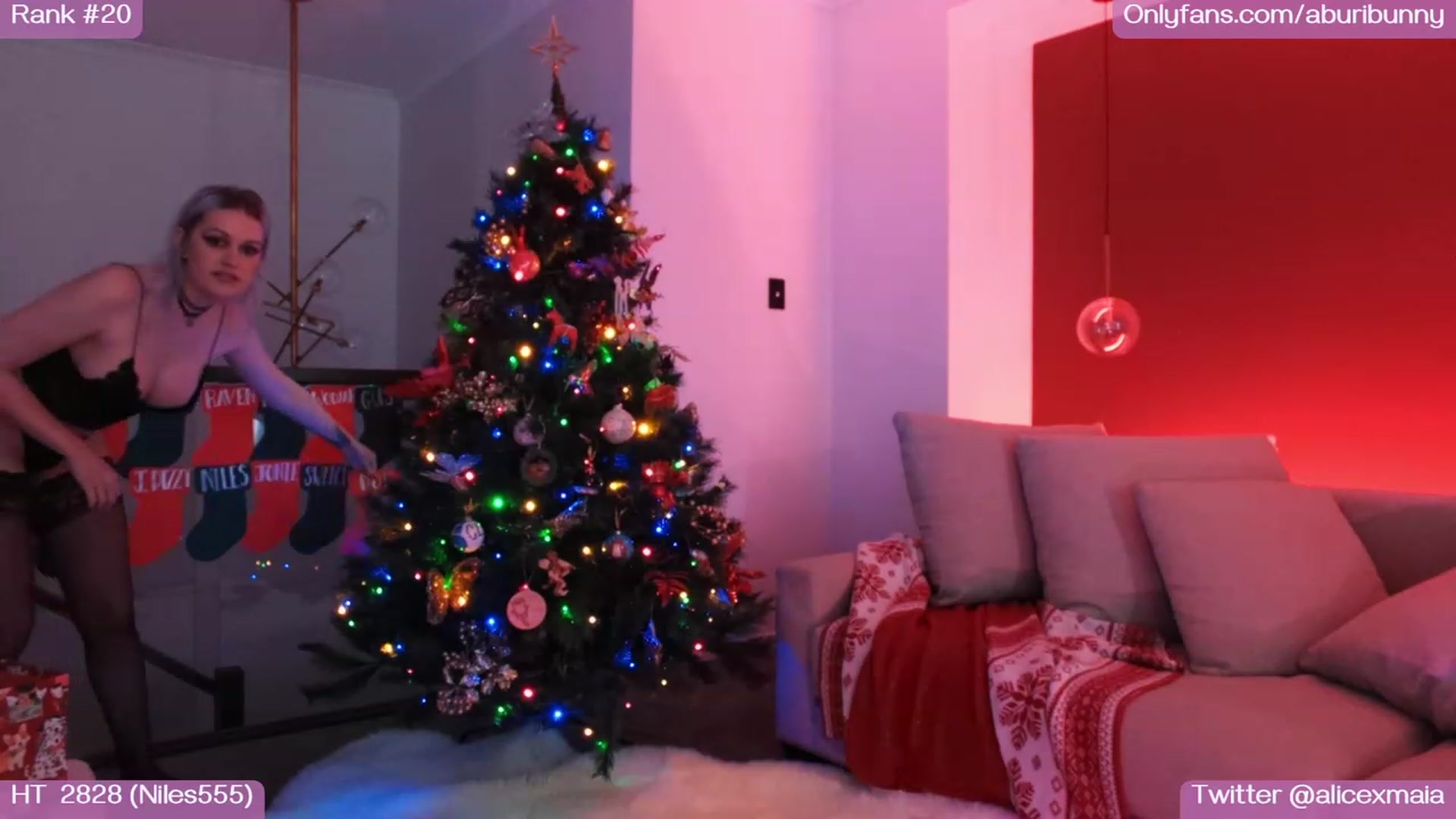 Gallery image thumbnail from AlicexMaia's myfreecams stream on, 12/13/2022, 03:58 image 15 of 20