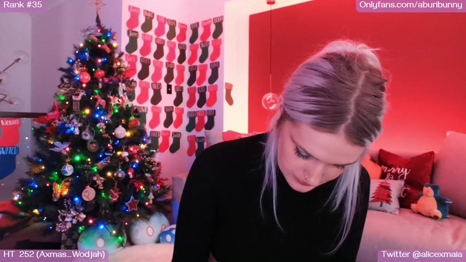 Gallery image thumbnail from AlicexMaia's myfreecams stream on, 12/22/2022, 05:25 image 12 of 20