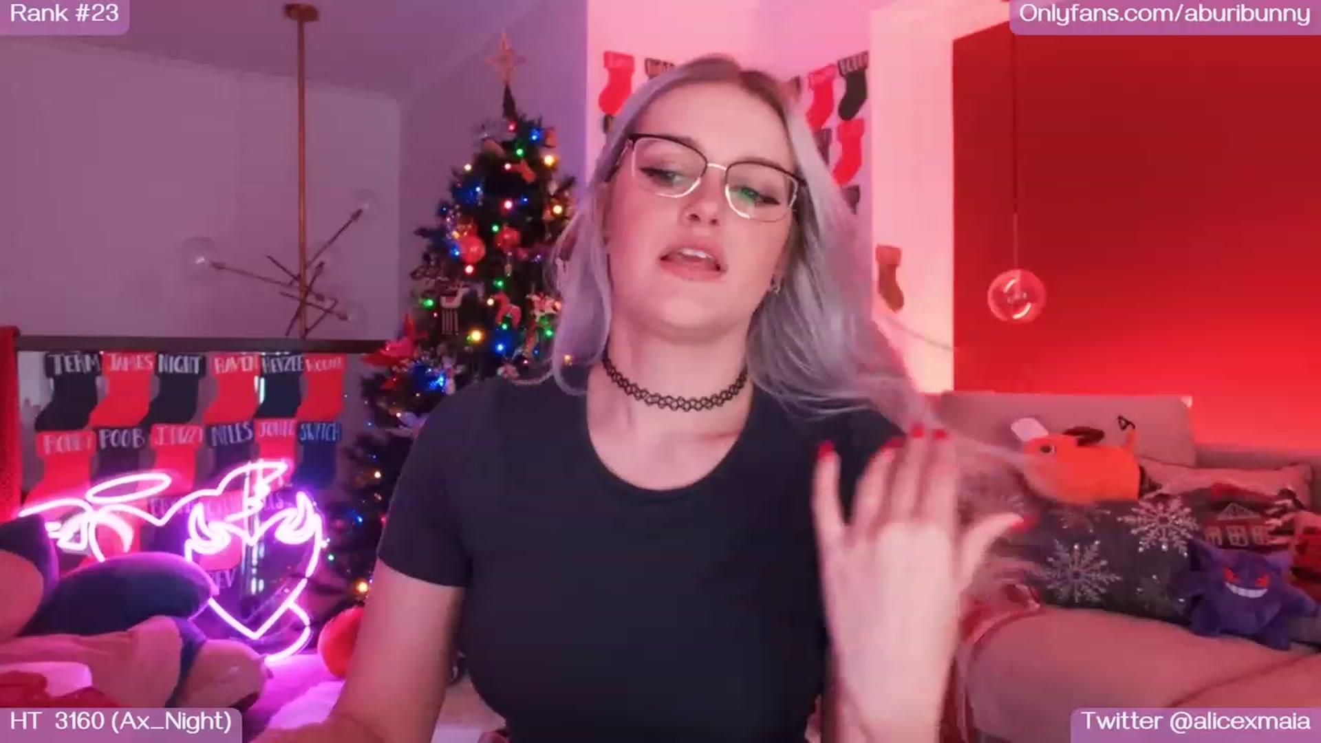 Gallery image thumbnail from AlicexMaia's myfreecams stream on, 12/28/2022, 04:39 image 13 of 20